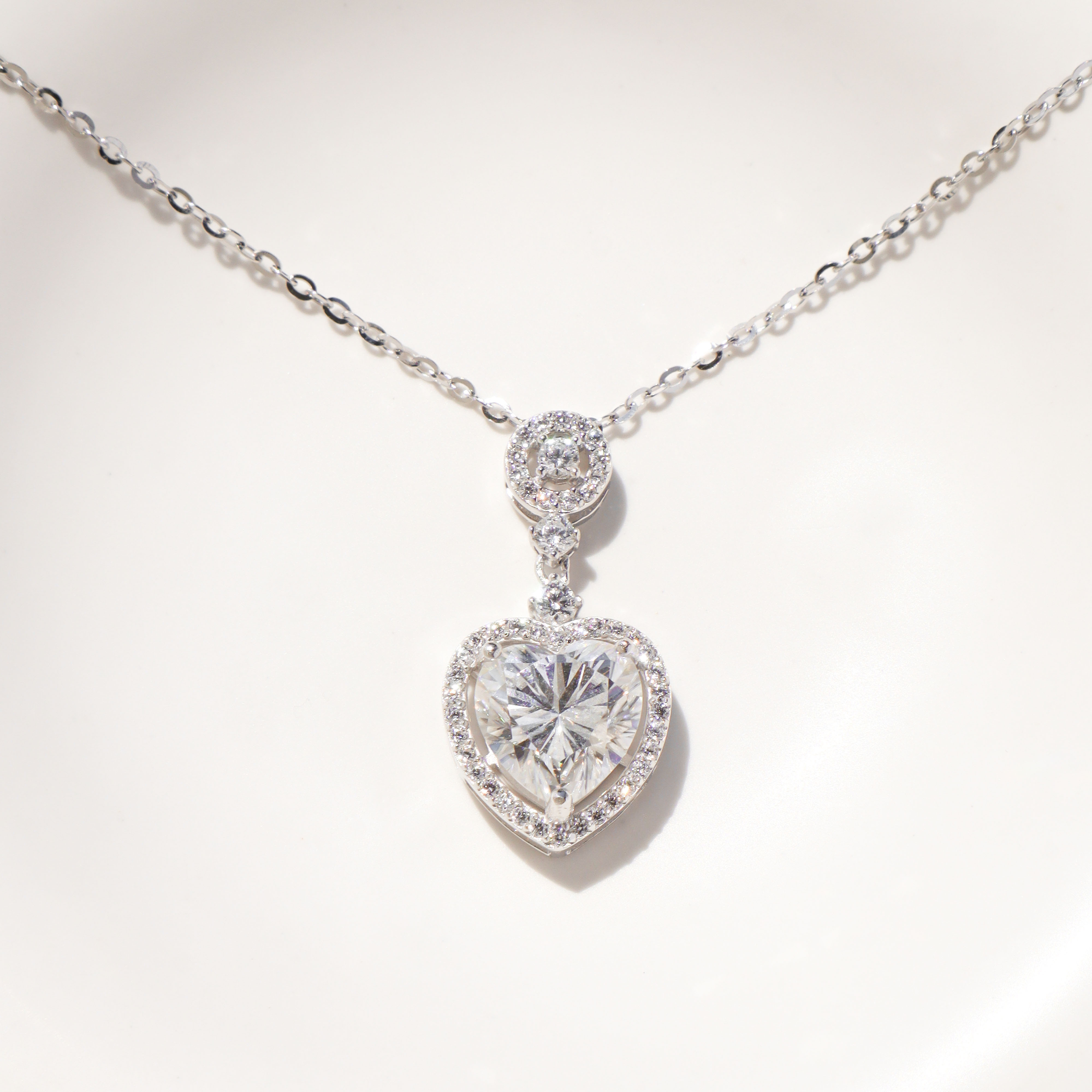 Silver/光澤純心．莫桑石項鍊