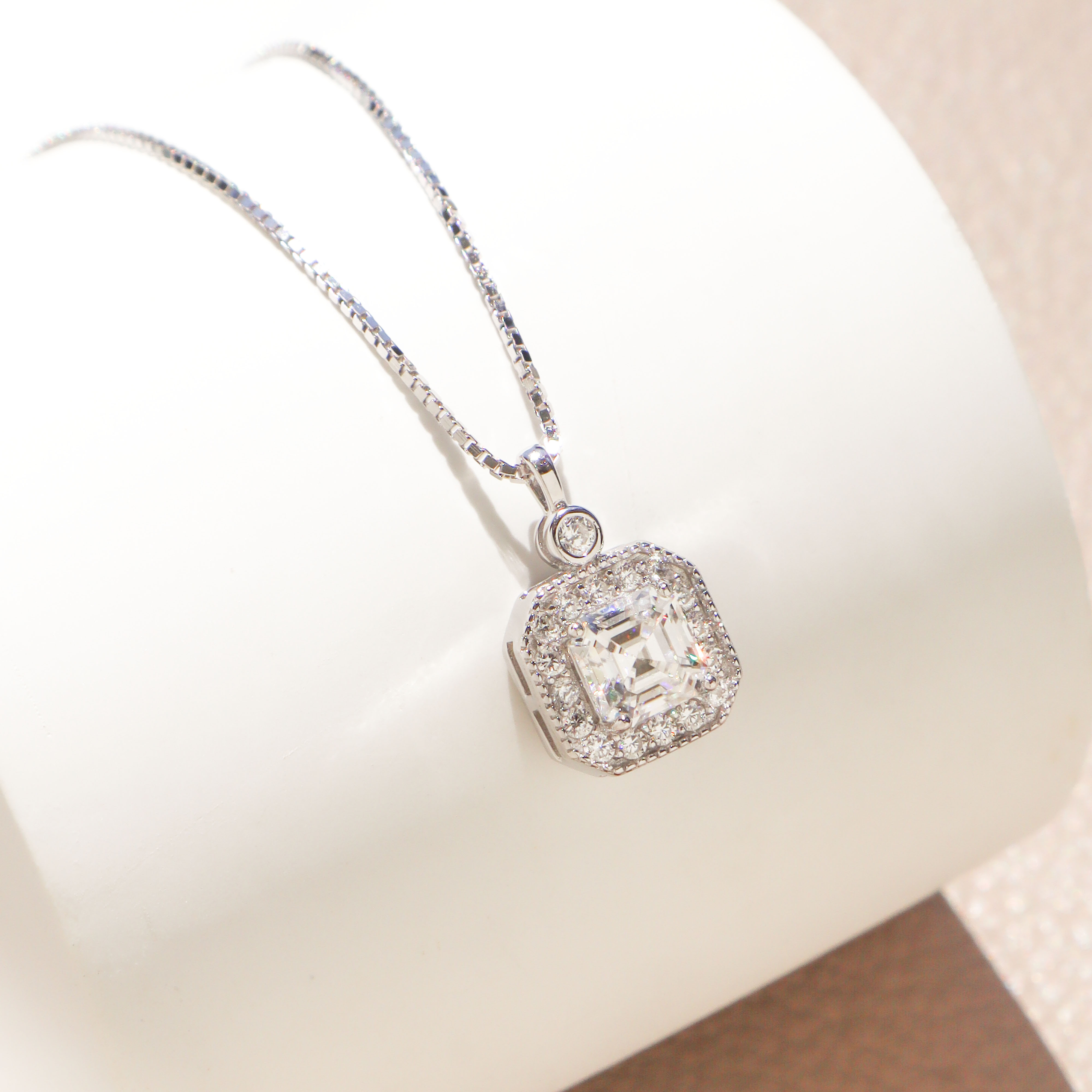 Silver/經典刻劃．莫桑石項鍊