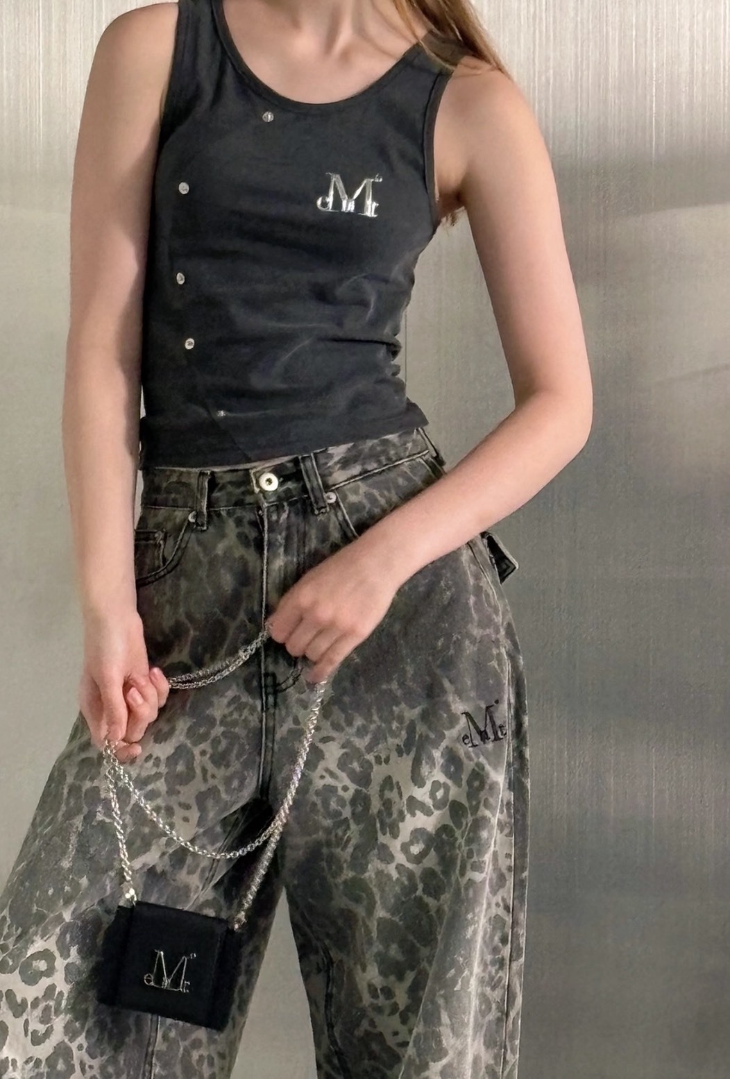 MUCENT 縫線金屬扣背心 兩色