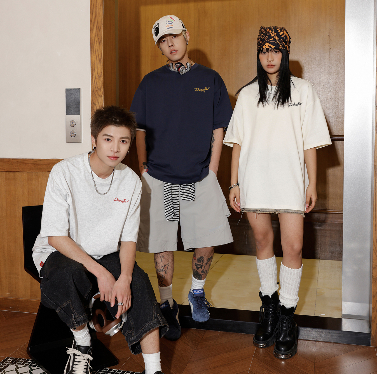 代購-Dickies 刺繡【300g高克重純棉】手繪品牌LOGO寬鬆 純色 圓領 短袖T恤 男女同款