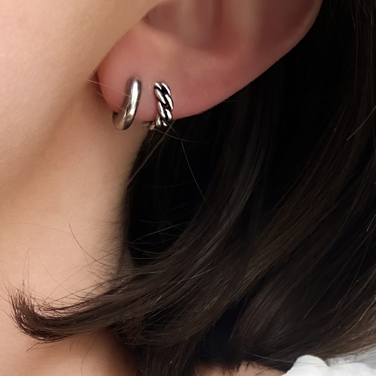 HELLES-MINI HUGGIES耳環