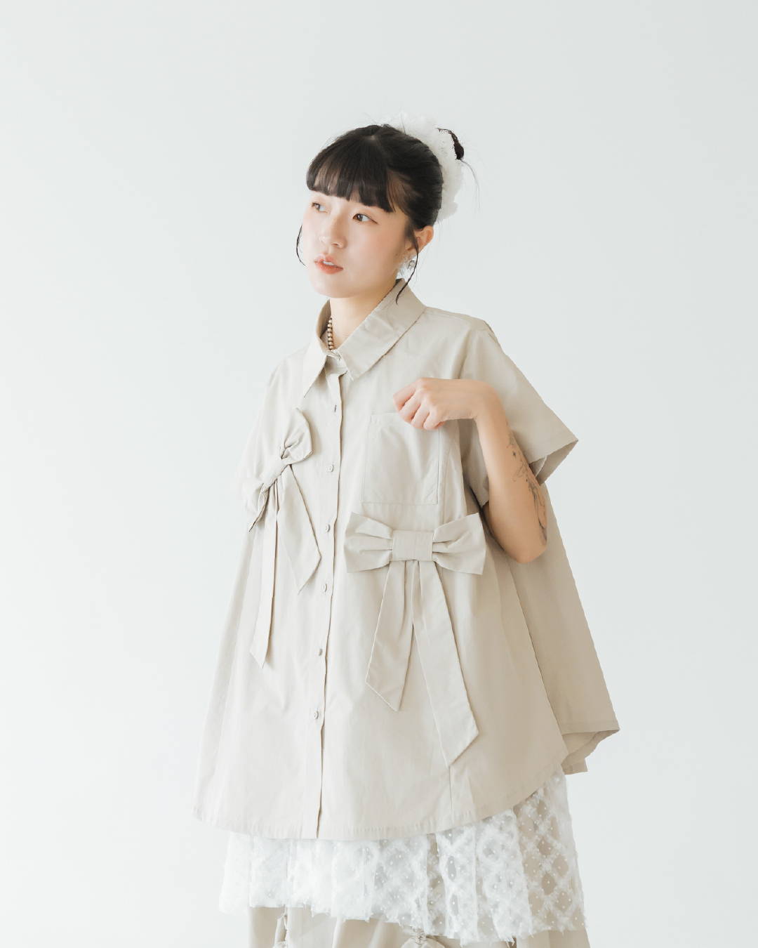 【 Kiki.co made 】Short Sleeve Ribbon Broad Shirt - Sand Green