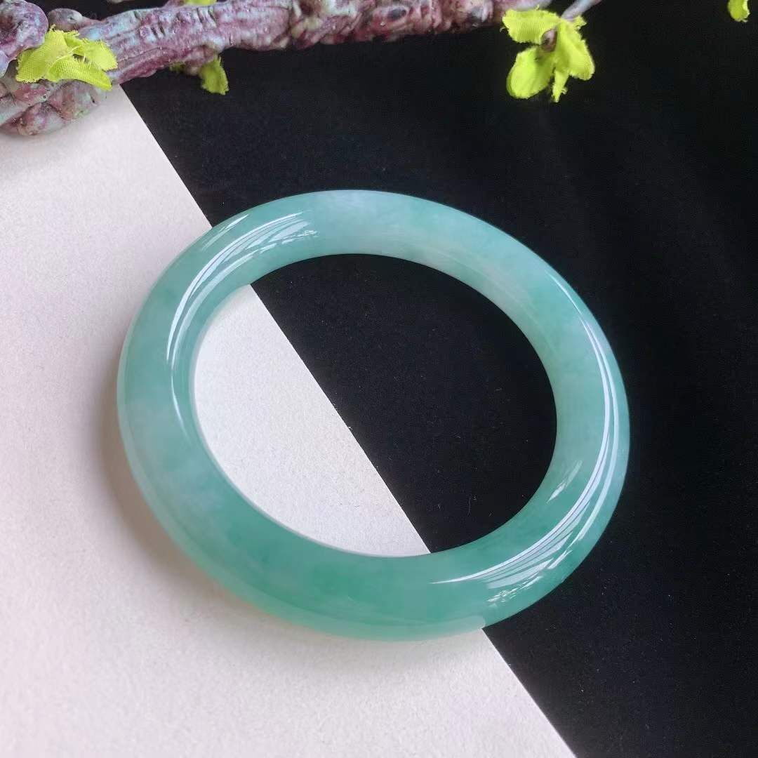 冰種冰晴綠翡翠圓條手鐲,天然翡翠A玉, 緬甸玉, Jade, Jadeite