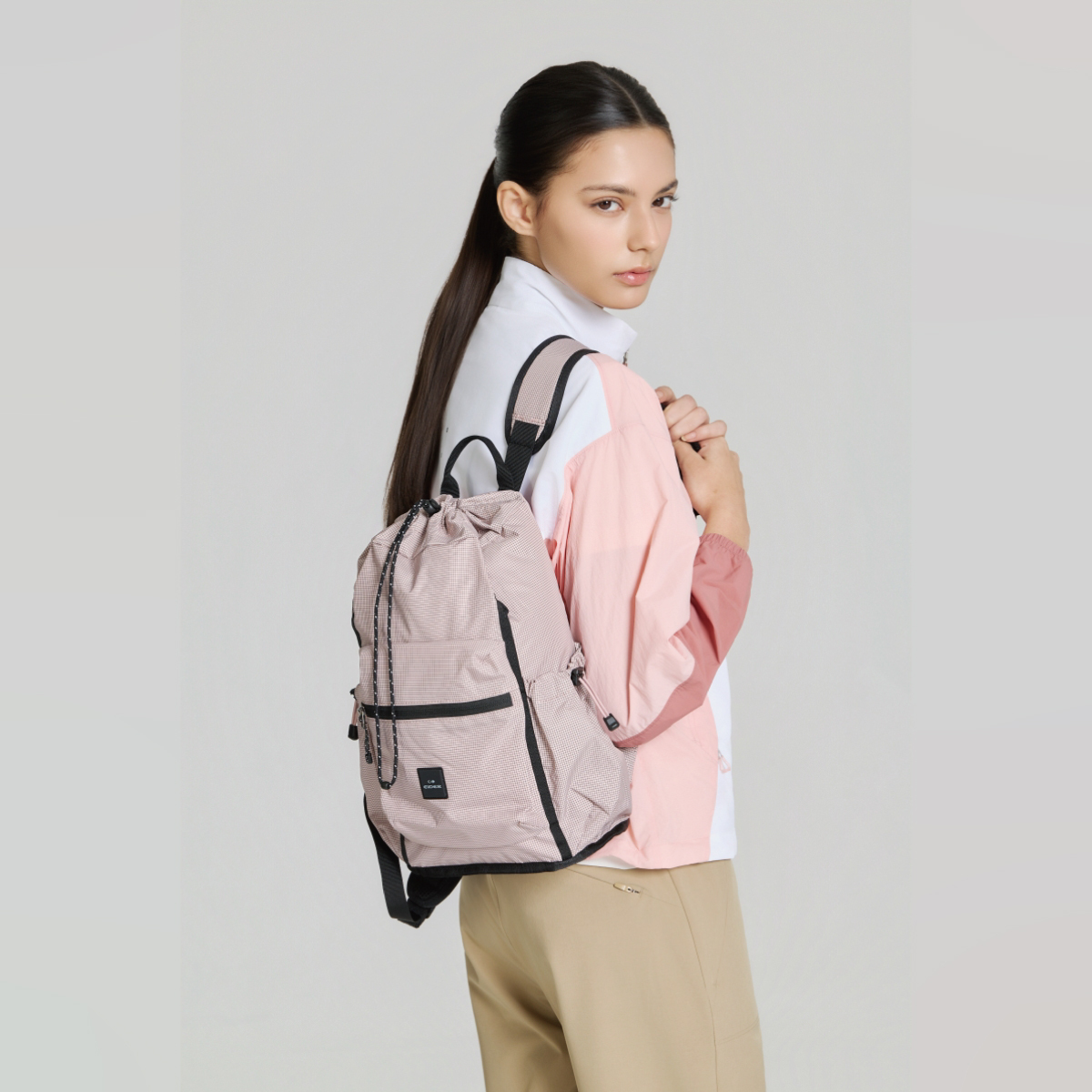 【EIDER】Kante V2 束口後背包/26EDUA26B06-[裸霧粉、燕麥灰]