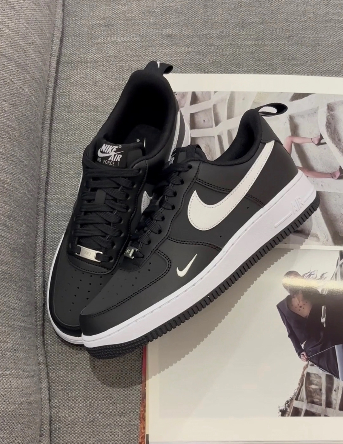 【逢甲 FUZZY】Nike Air Force 1 Carbon Fiber 黑白 小勾 IR5599-001