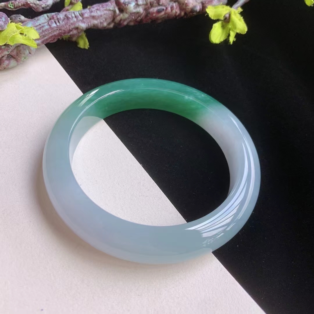冰種膠潤冰綠翡翠正圈手鐲,天然翡翠A玉, 緬甸玉, Jade, Jadeite