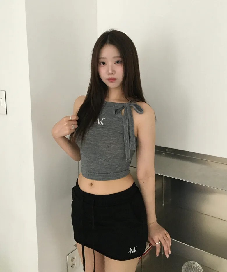 MUCENT 蝴蝶結綁帶露肩背心 五色