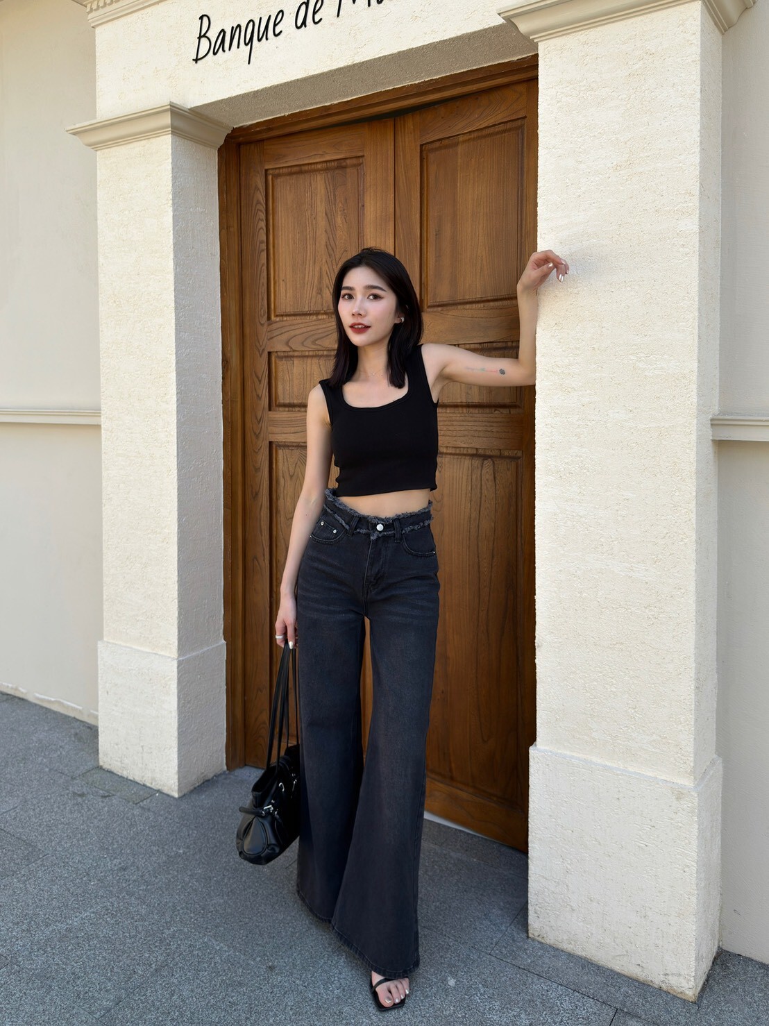 褲頭抽鬚高腰牛仔寬褲