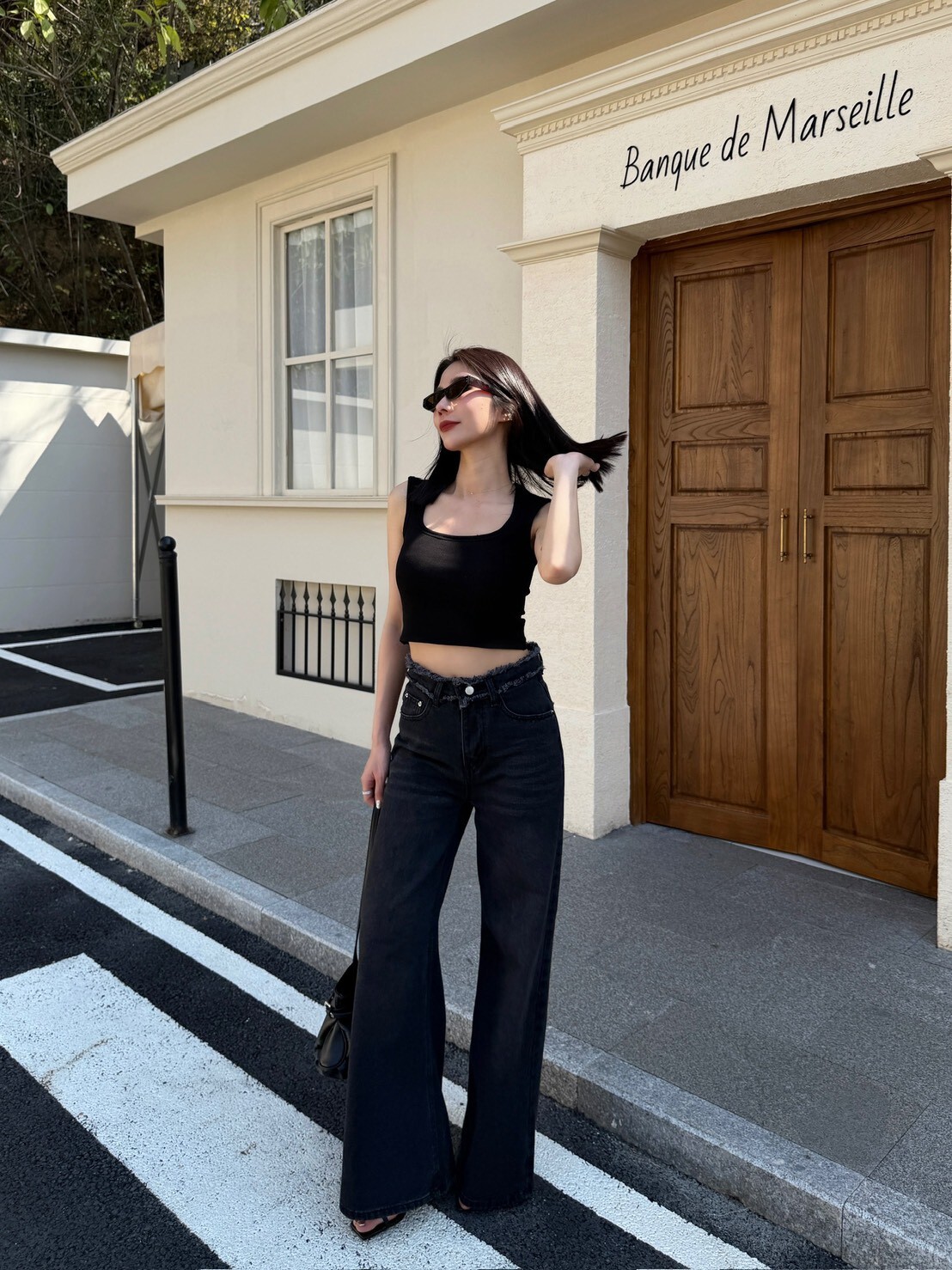 褲頭抽鬚高腰牛仔寬褲