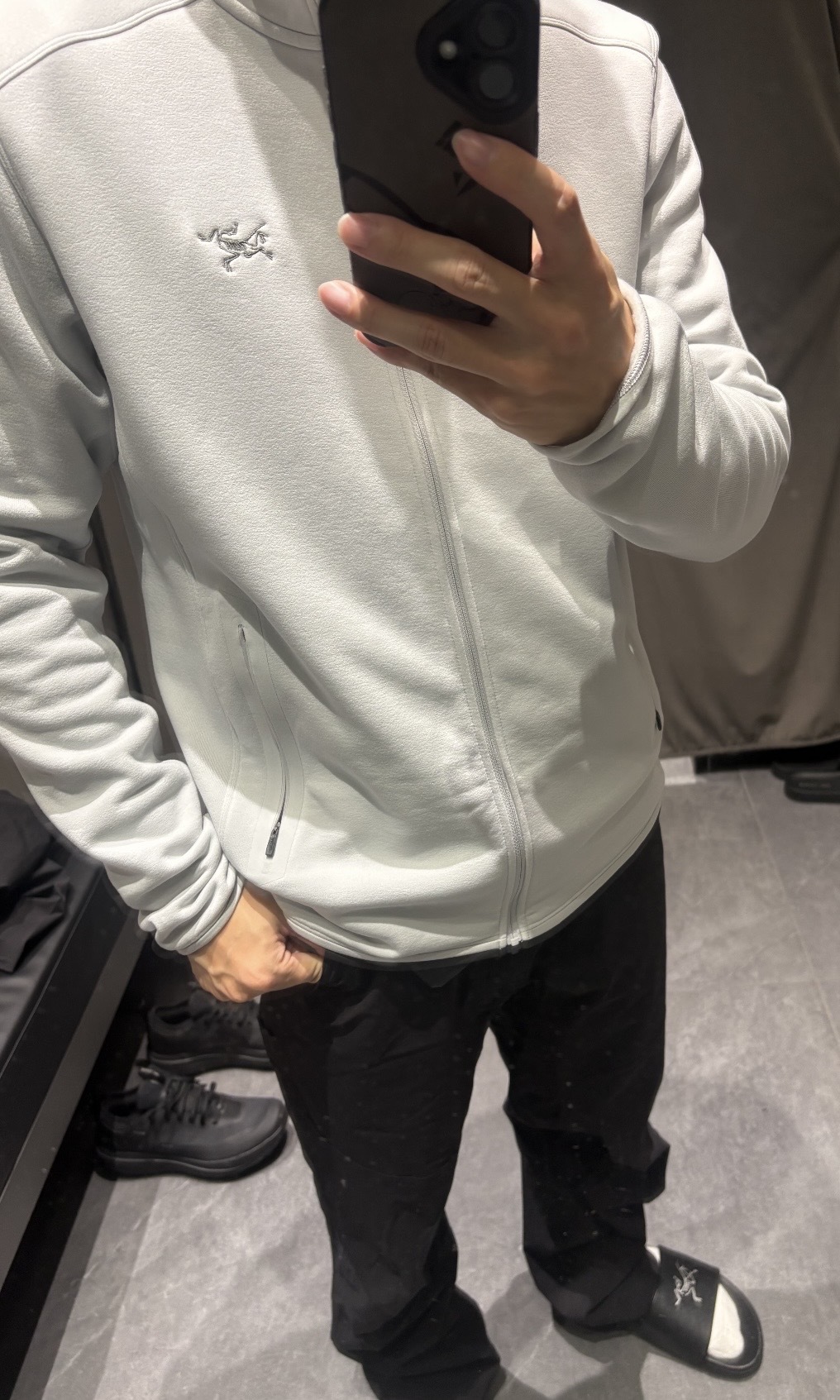 Arcteryx Kyanite隱秘灰抓絨