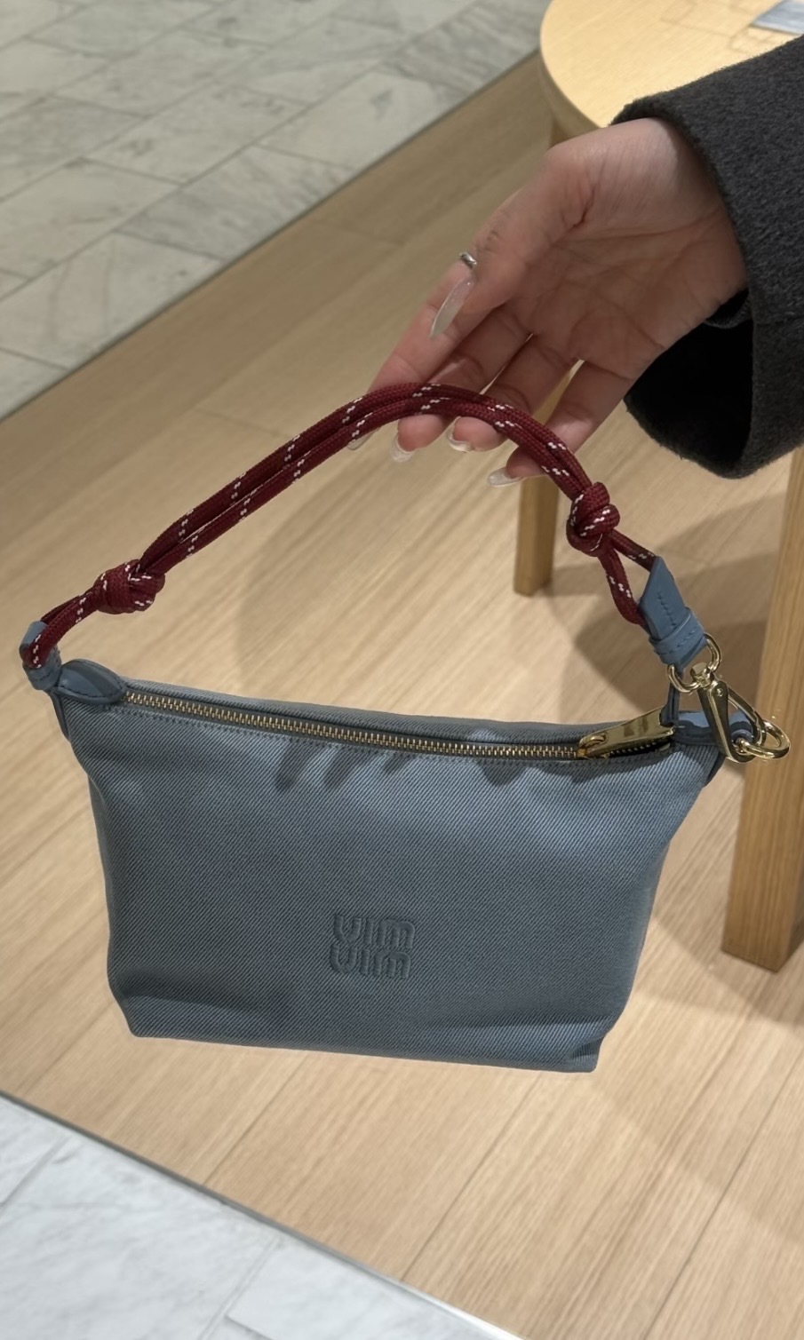 MiuMiu華達呢化妝袋 星辰藍/紫紅色