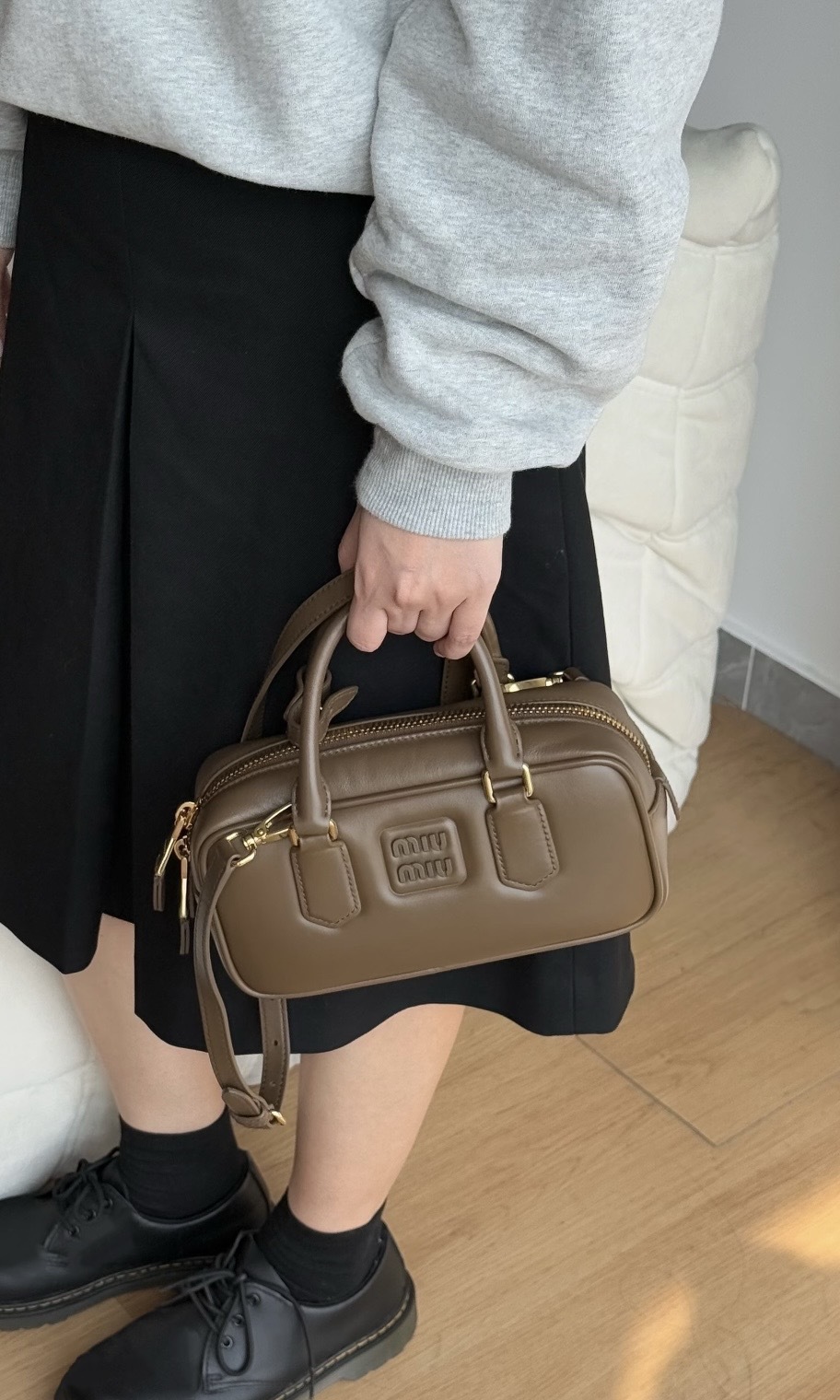 MiuMiu Arcadie 皮革手袋 苔原綠