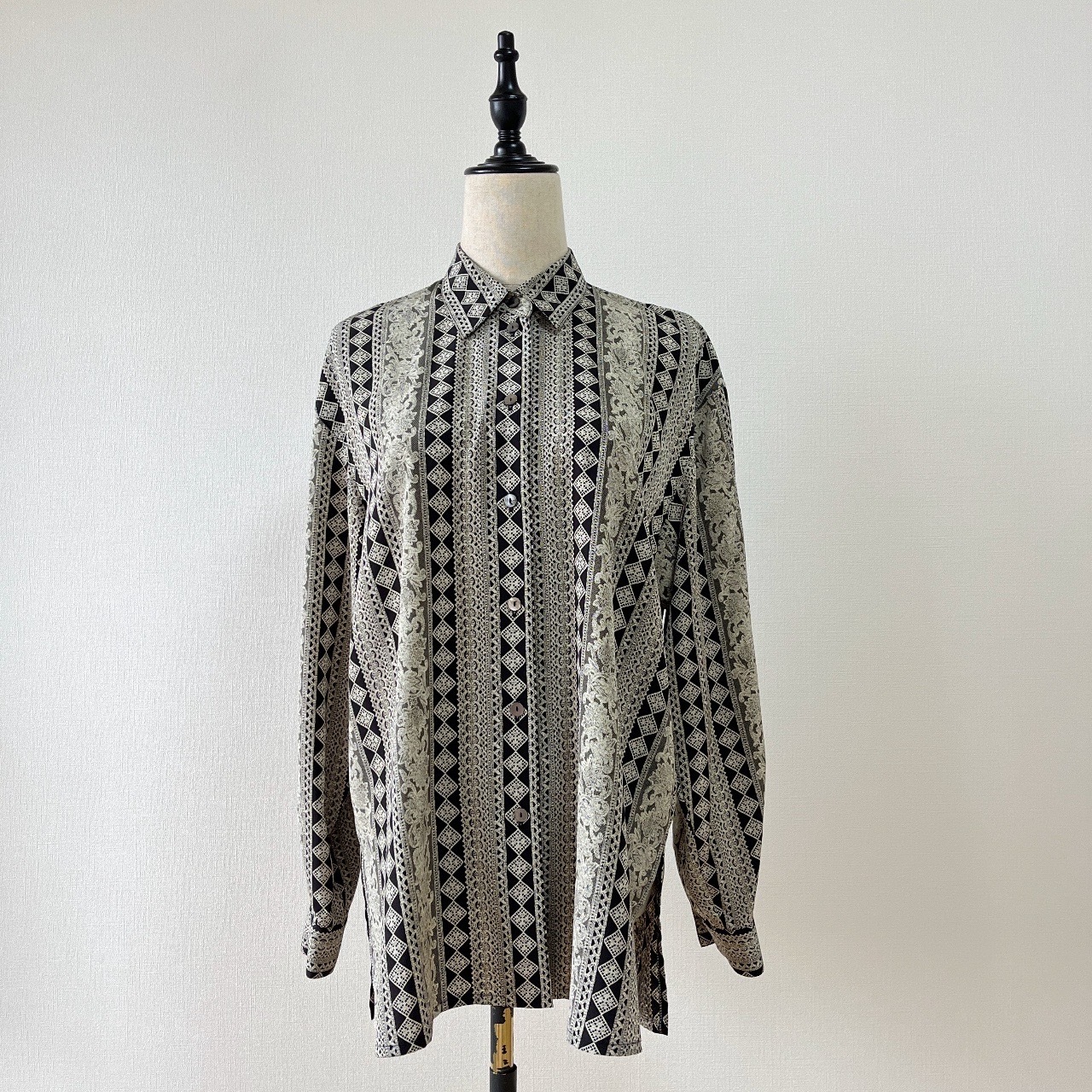 Made in Japan Black and White Patterned Vintage Top