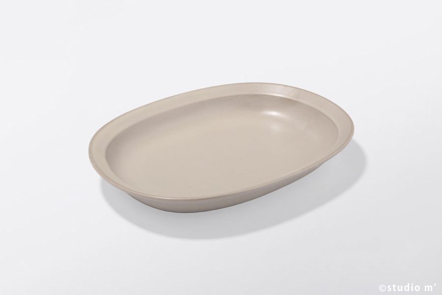 (尚未到貨) STUDIO M' - Karil 咖哩圓角盤 / 生成白