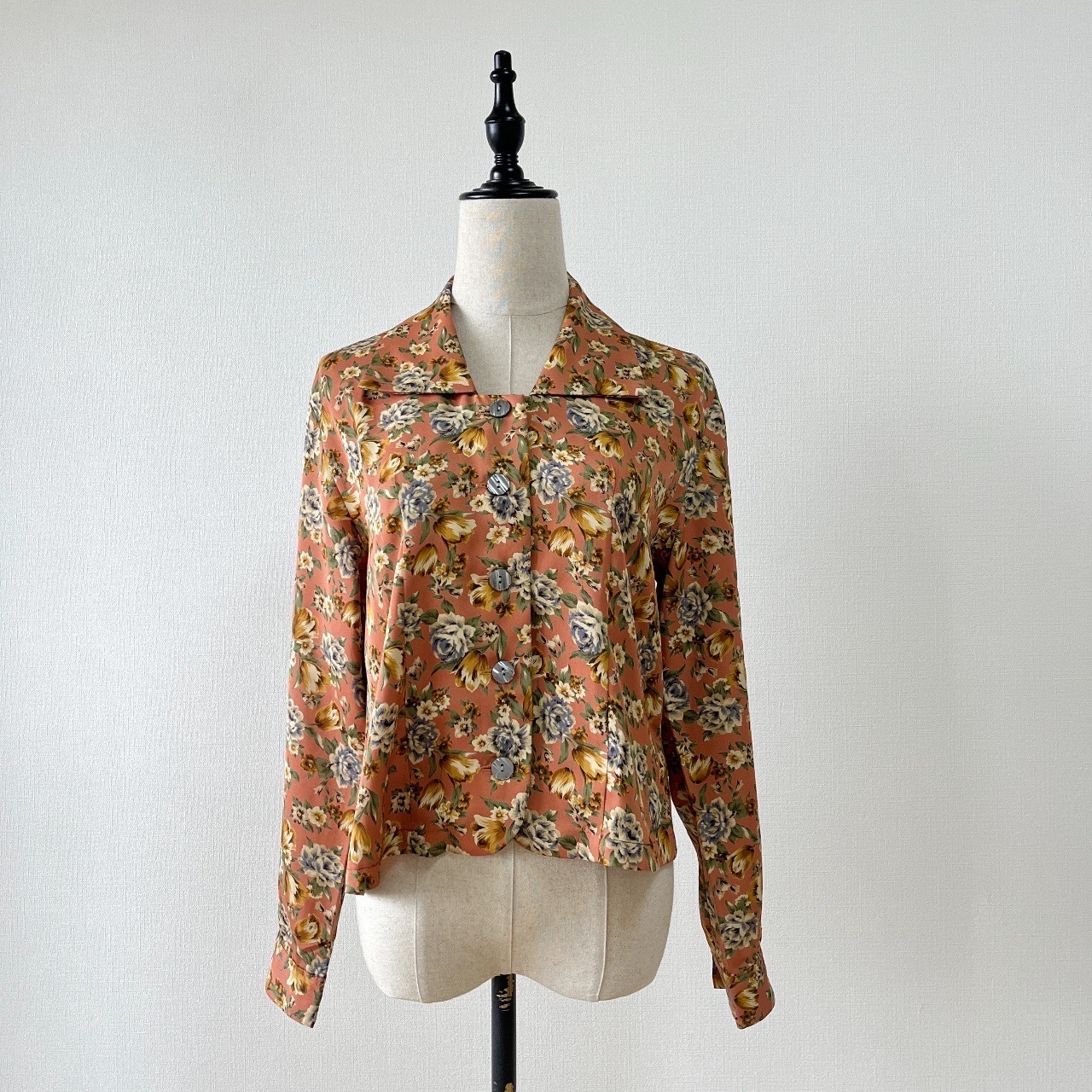 Made in Japan Coral-colored Floral Long-sleeved Top