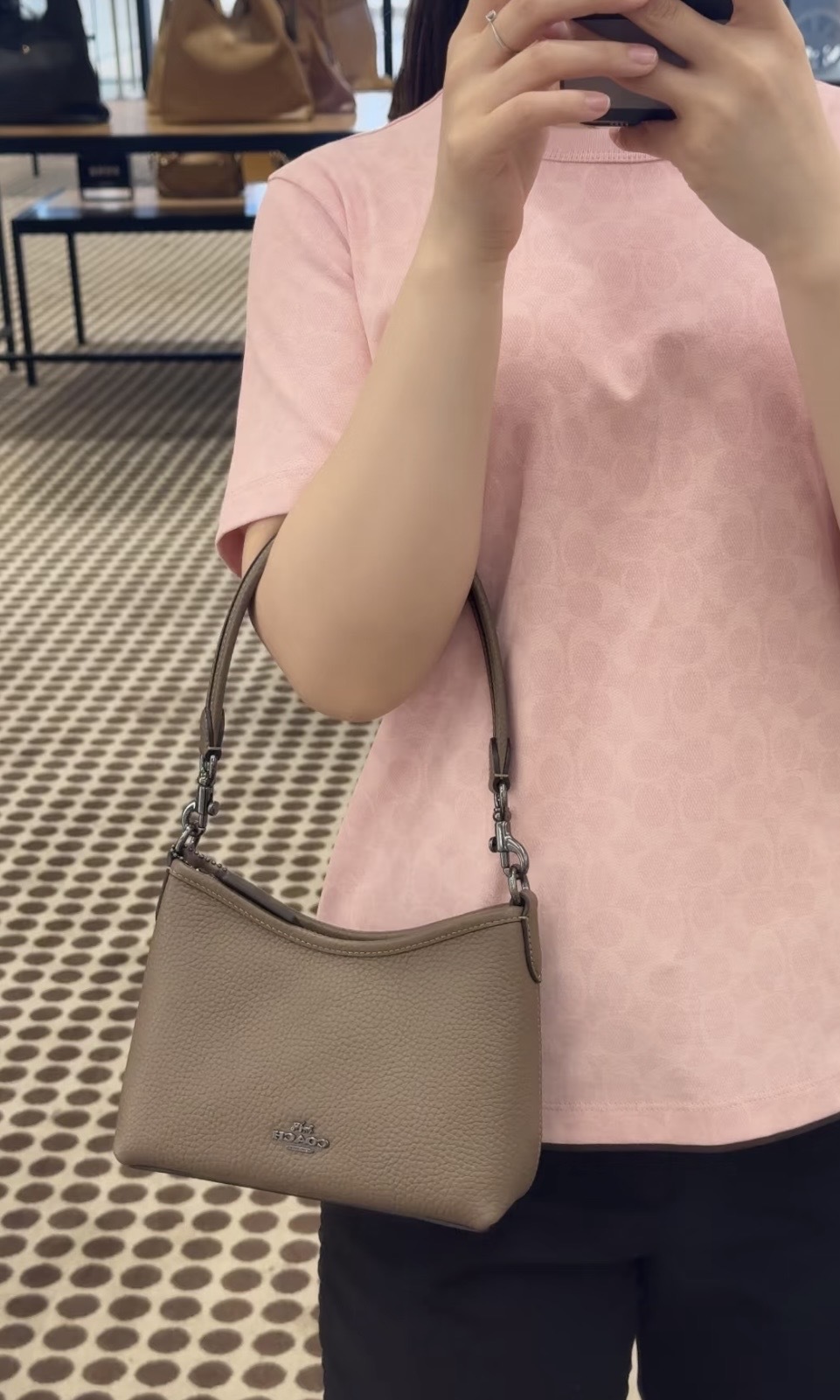 Coach Laurel 19 大象灰