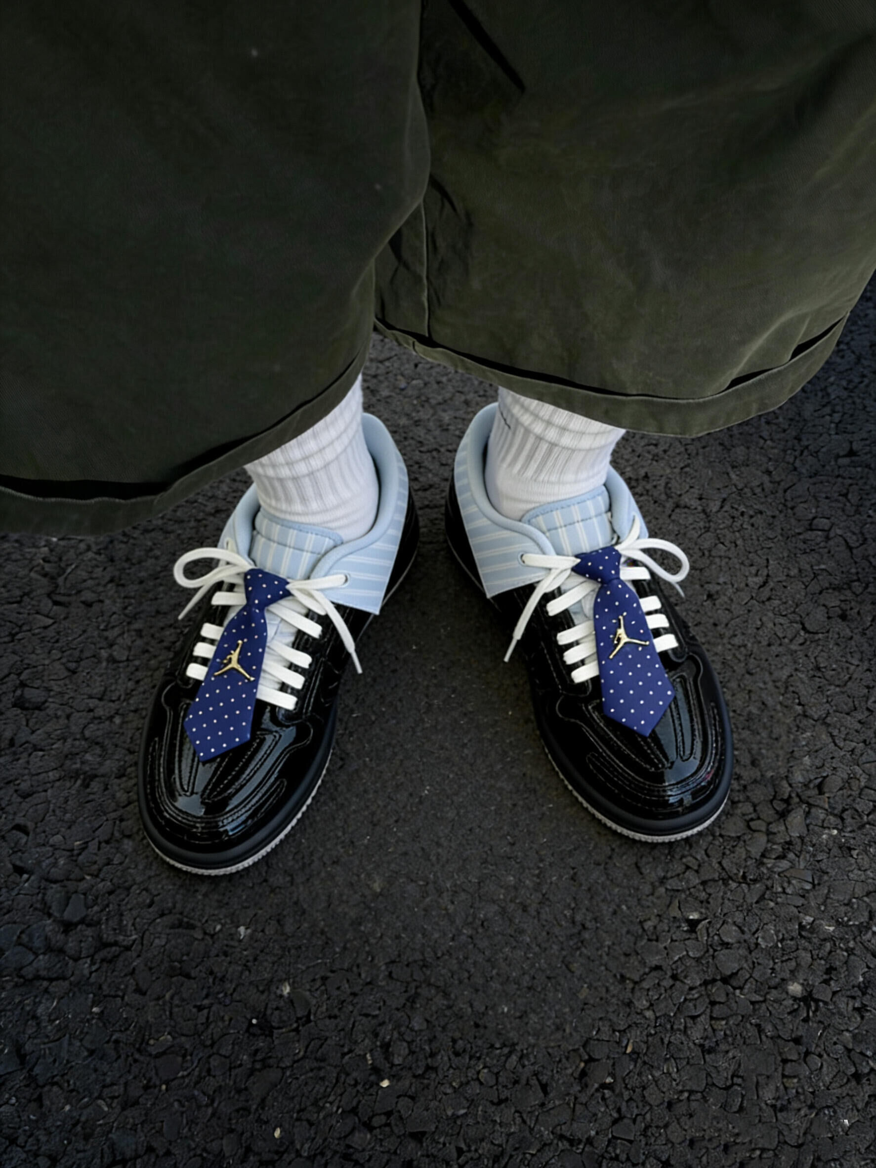 Nike Jordan 1 MM V3 黑色西裝 條紋 波點領帶 金屬標誌 黑色 漆皮 女鞋 可拆 IR7554-001/預購