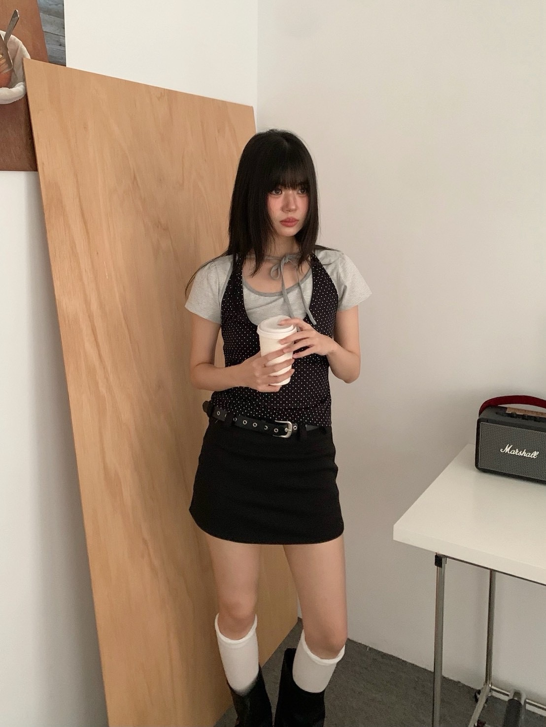 B196疊穿透膚波點掛脖上衣