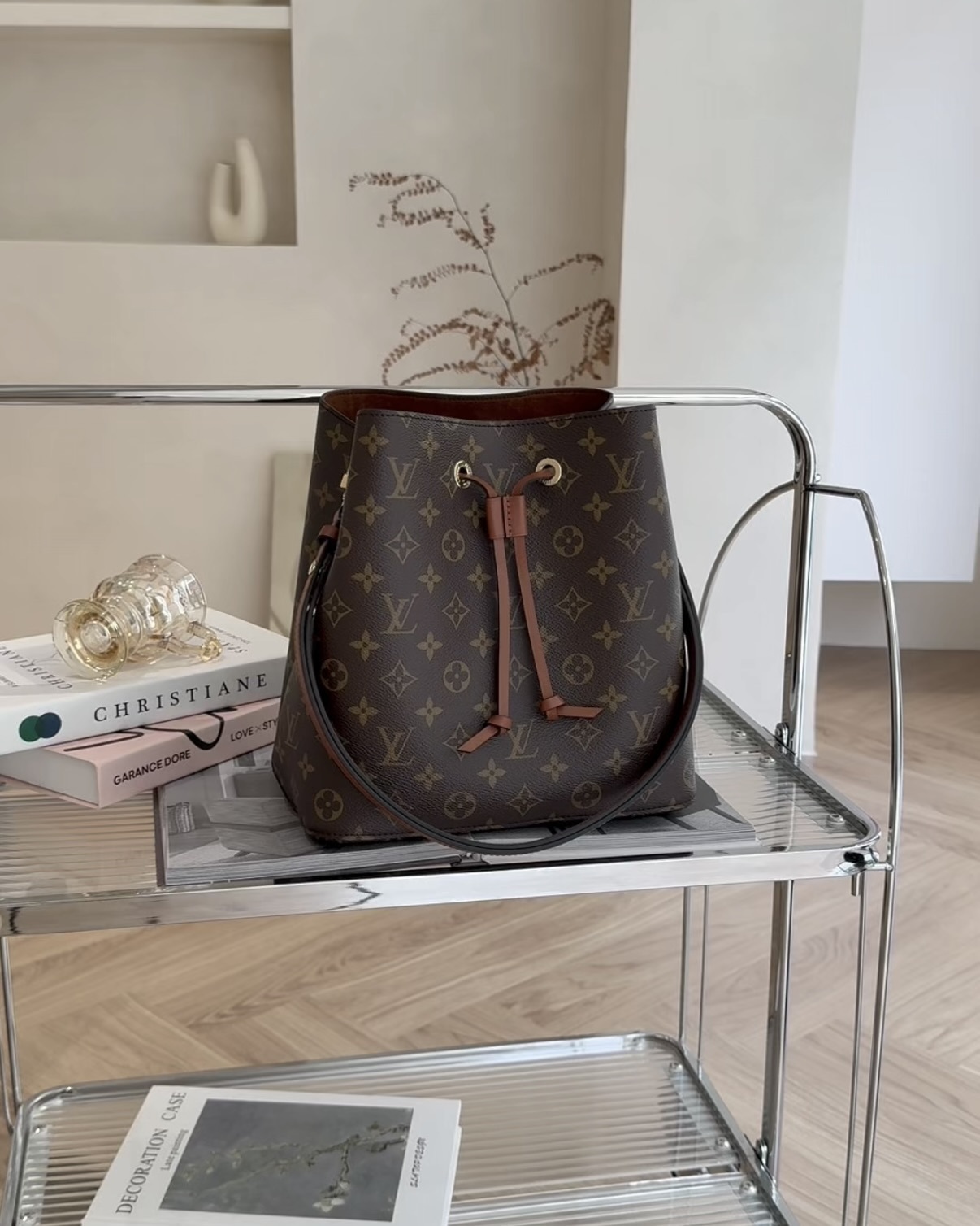 LV｜NÉONOÉ MM 水桶包 焦糖色 M44887