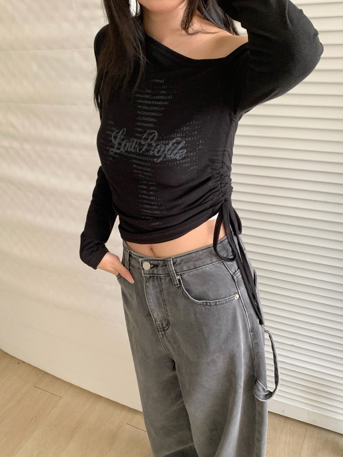 B152正韓英文印花斜下擺薄長袖