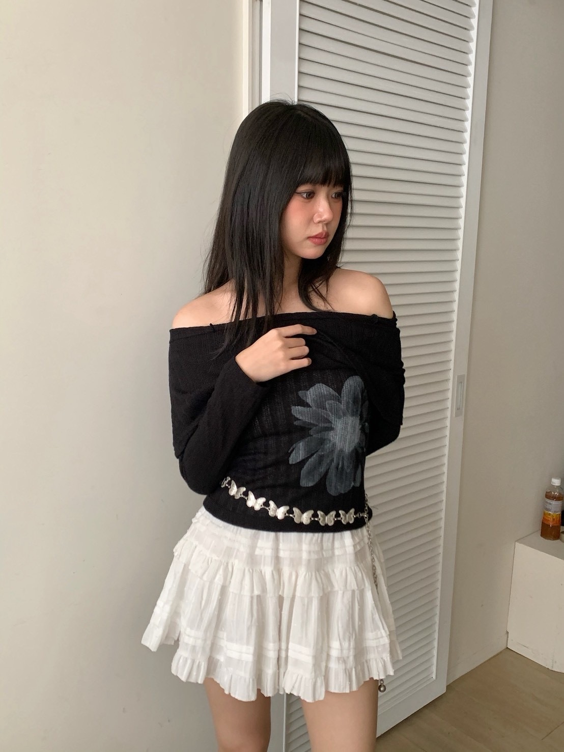 B183水墨花花一字領長袖上衣