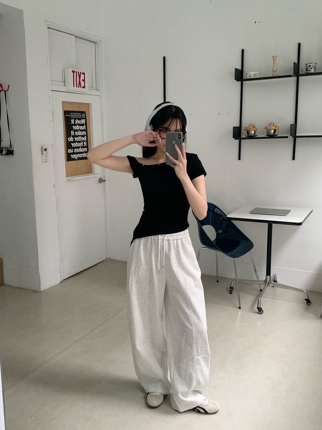 B107基本百搭款彎刀棉褲