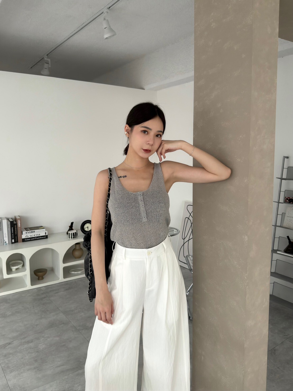 自留款捲邊針織背心