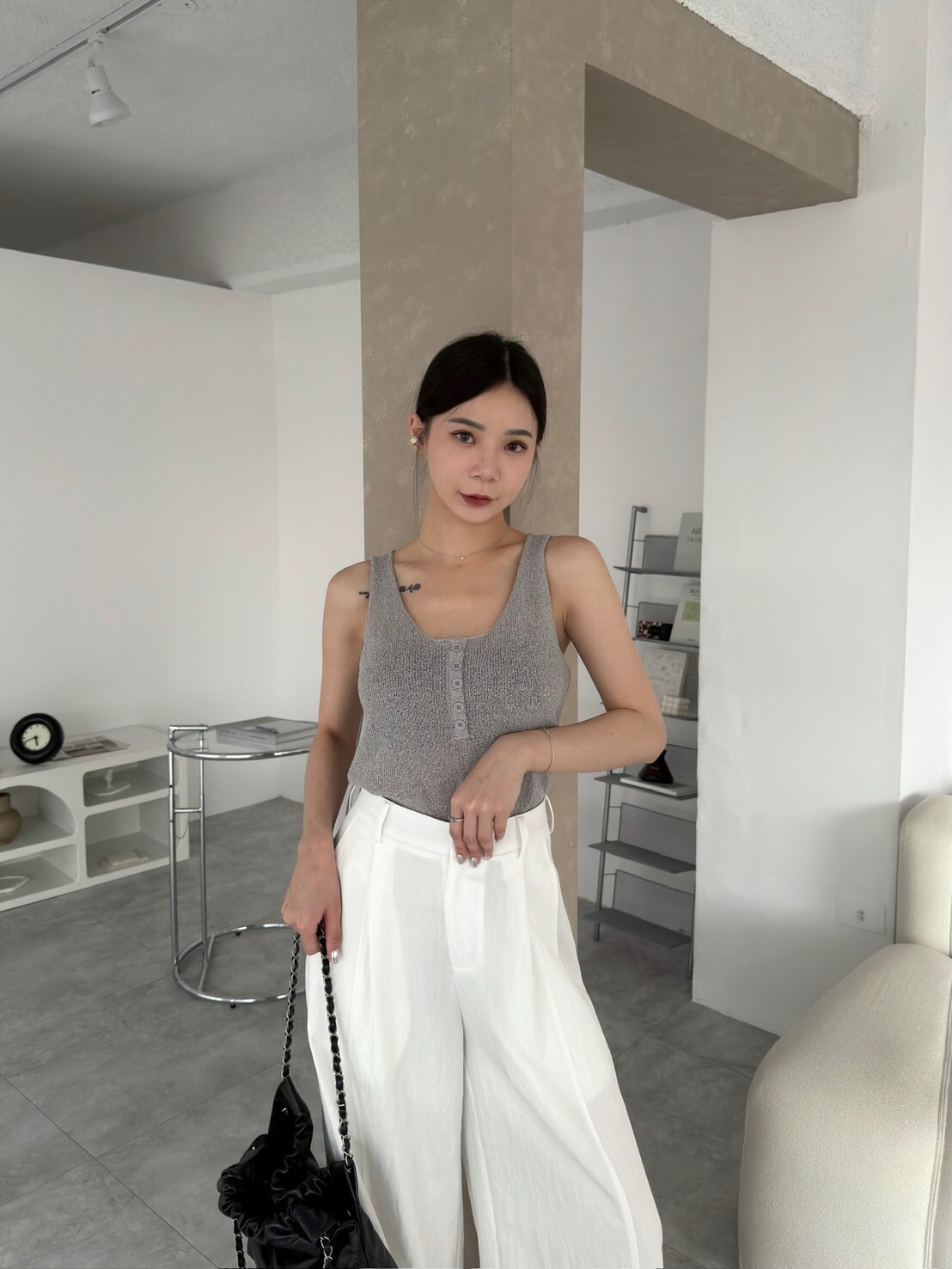 自留款捲邊針織背心