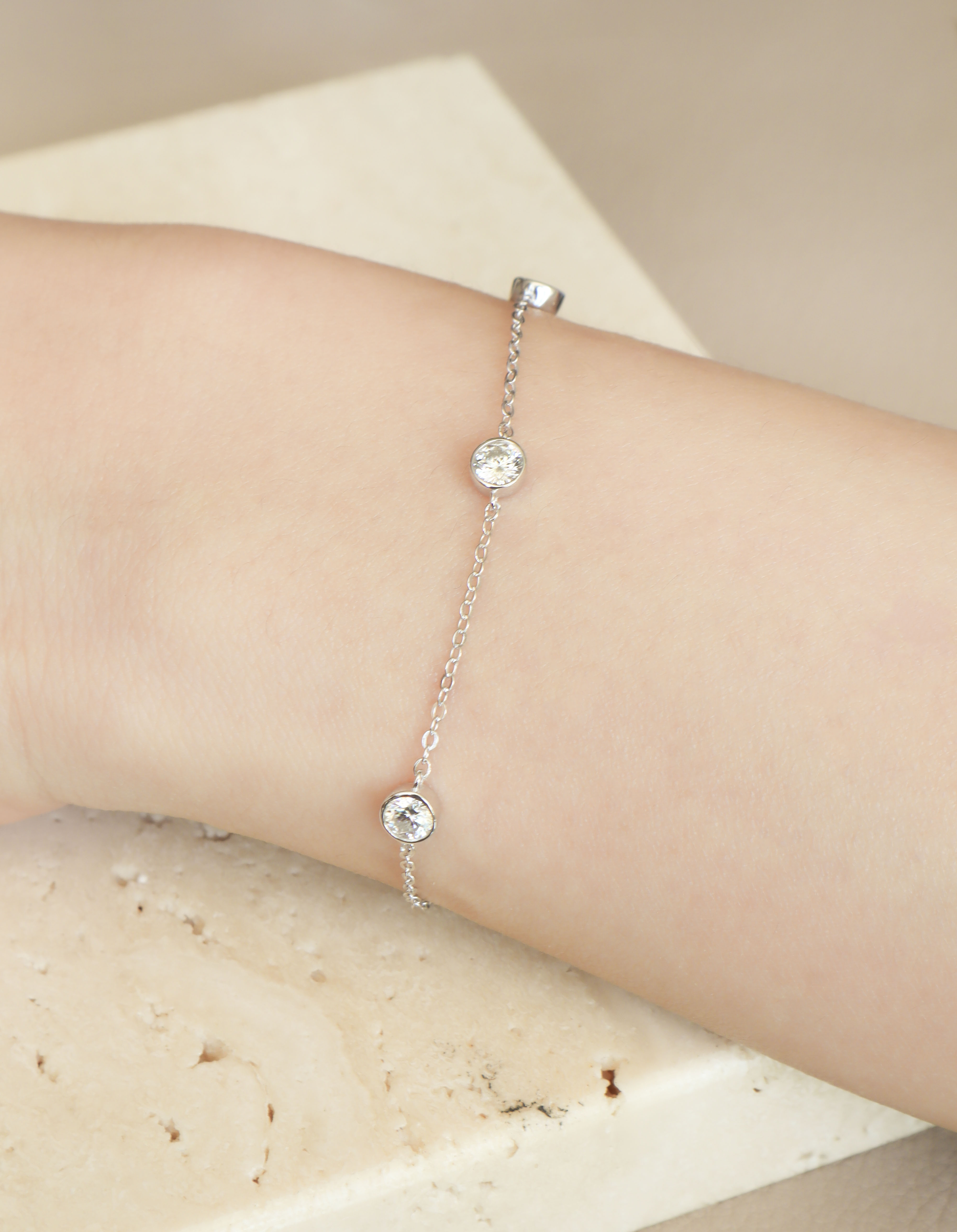 Silver/圓點輕語莫桑石拉繩手鍊