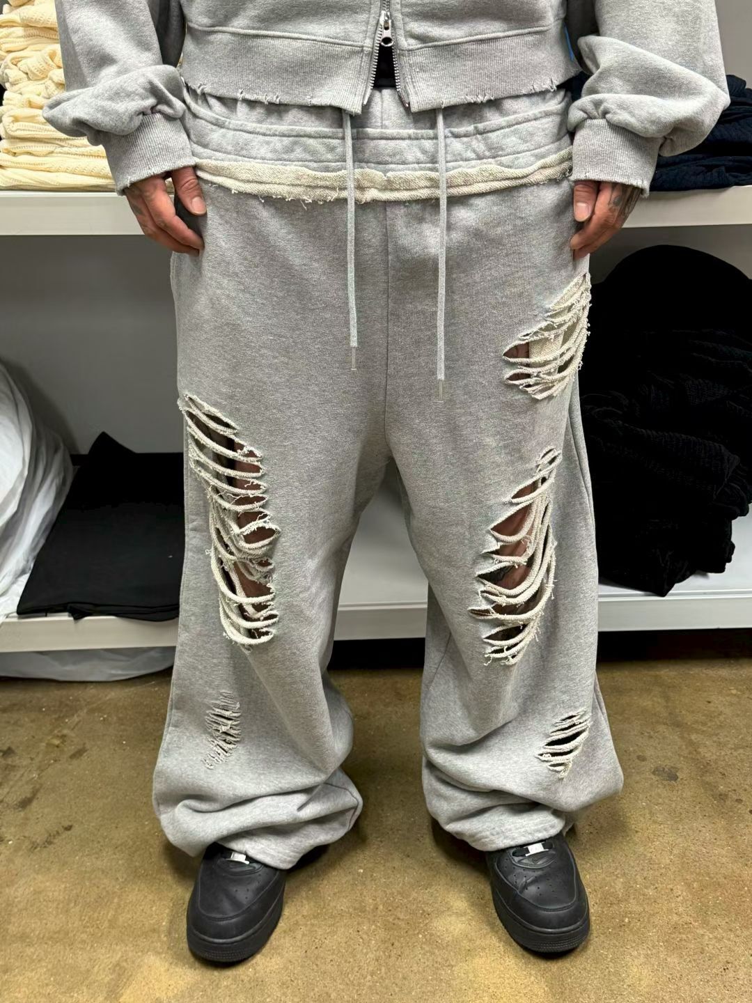 淨色破洞可束腳運動褲 SCOPE-144P