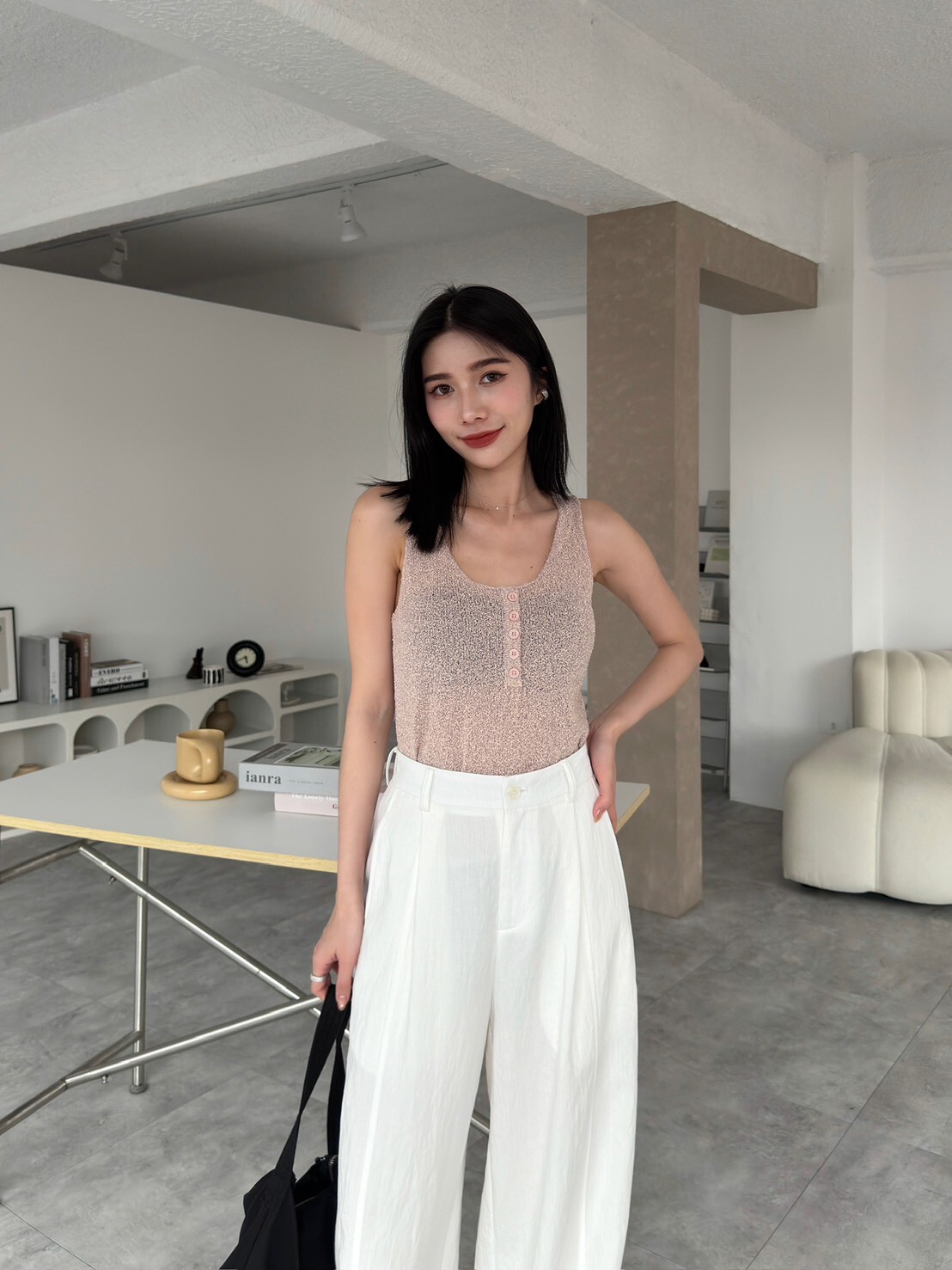 自留款捲邊針織背心