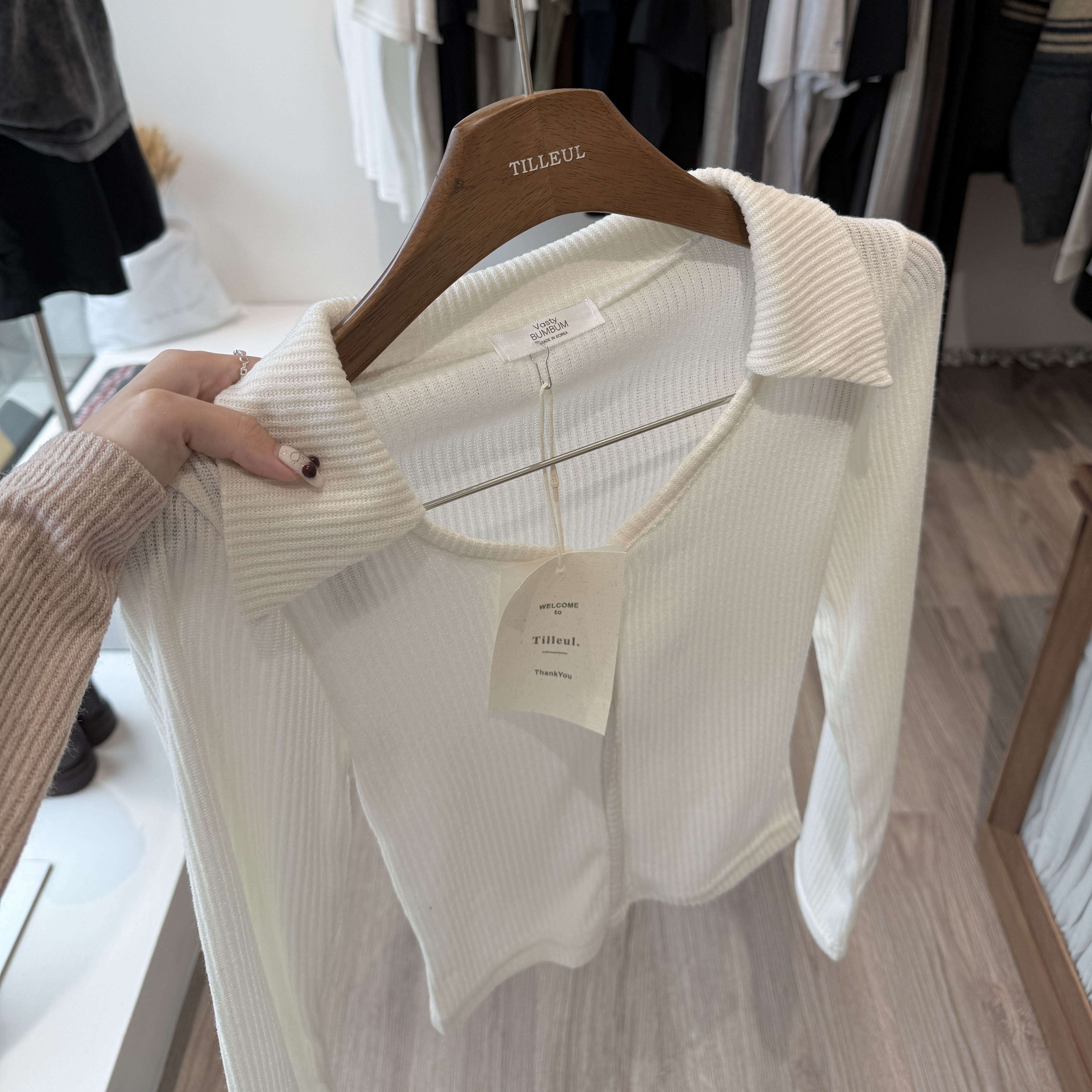 Tilleul.韓國小領子坑紋合身微短版上衣