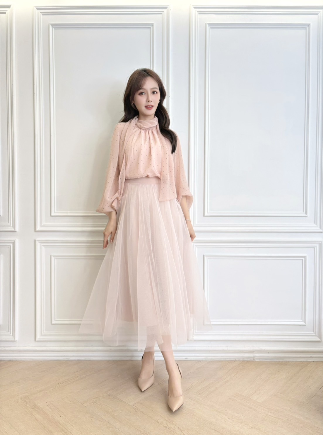 點點澎袖領巾上衣