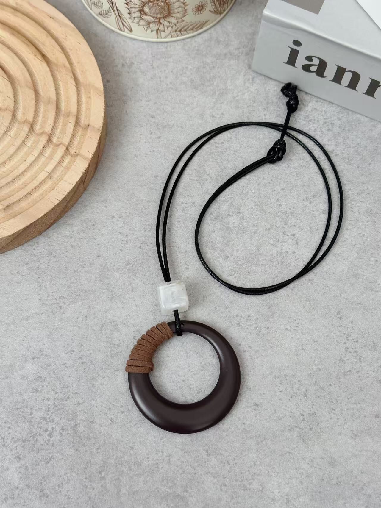 Petra Suede Wood Necklace -D135