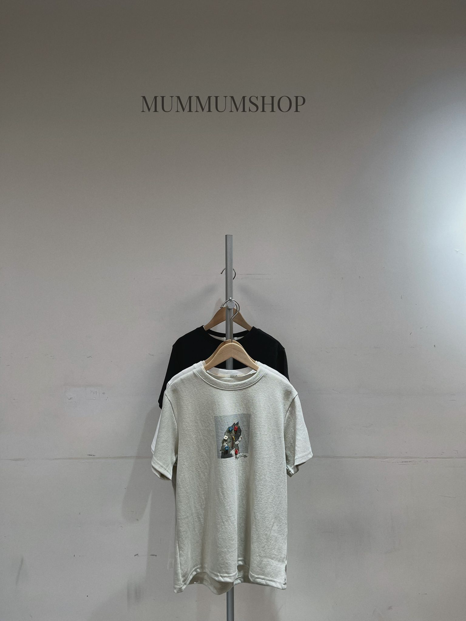 0213236a/花朵頭布微笑小貓T恤 40/40/24