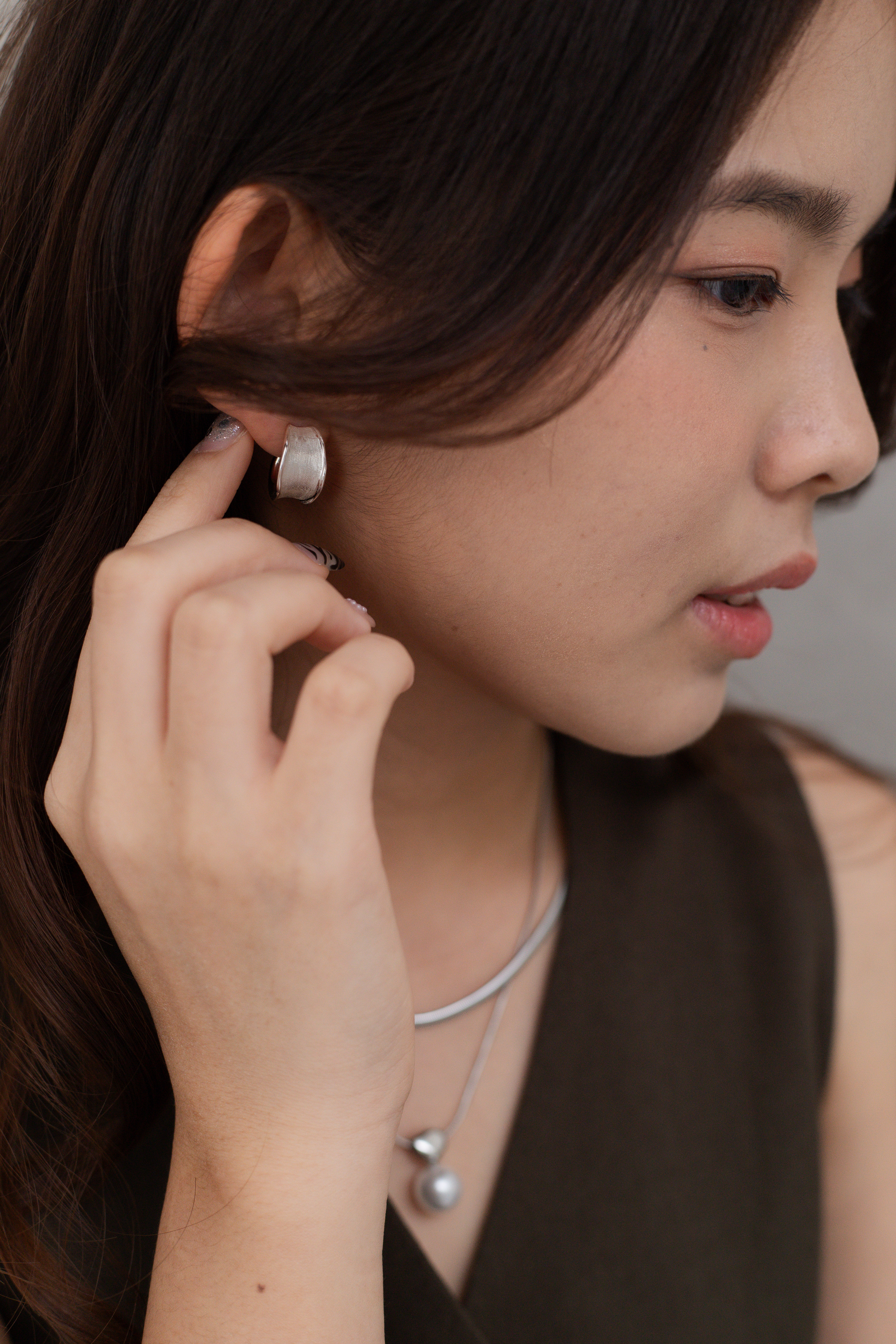 Lewis Hoop Earring -D132