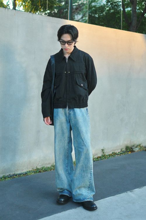 質男日著Allen穿上林果良品的便士樂福鞋