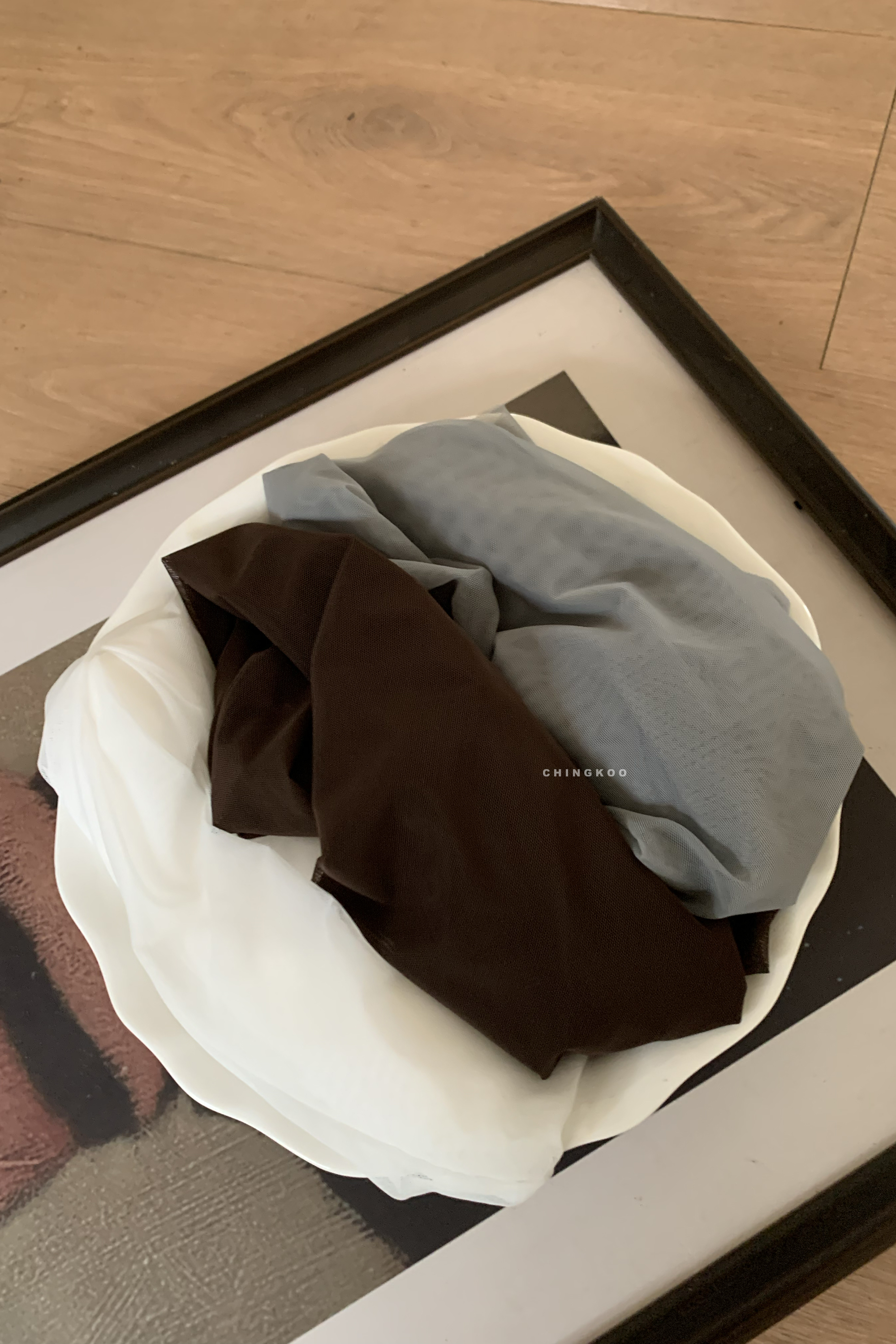 April｜素面半高領透膚內搭 3色