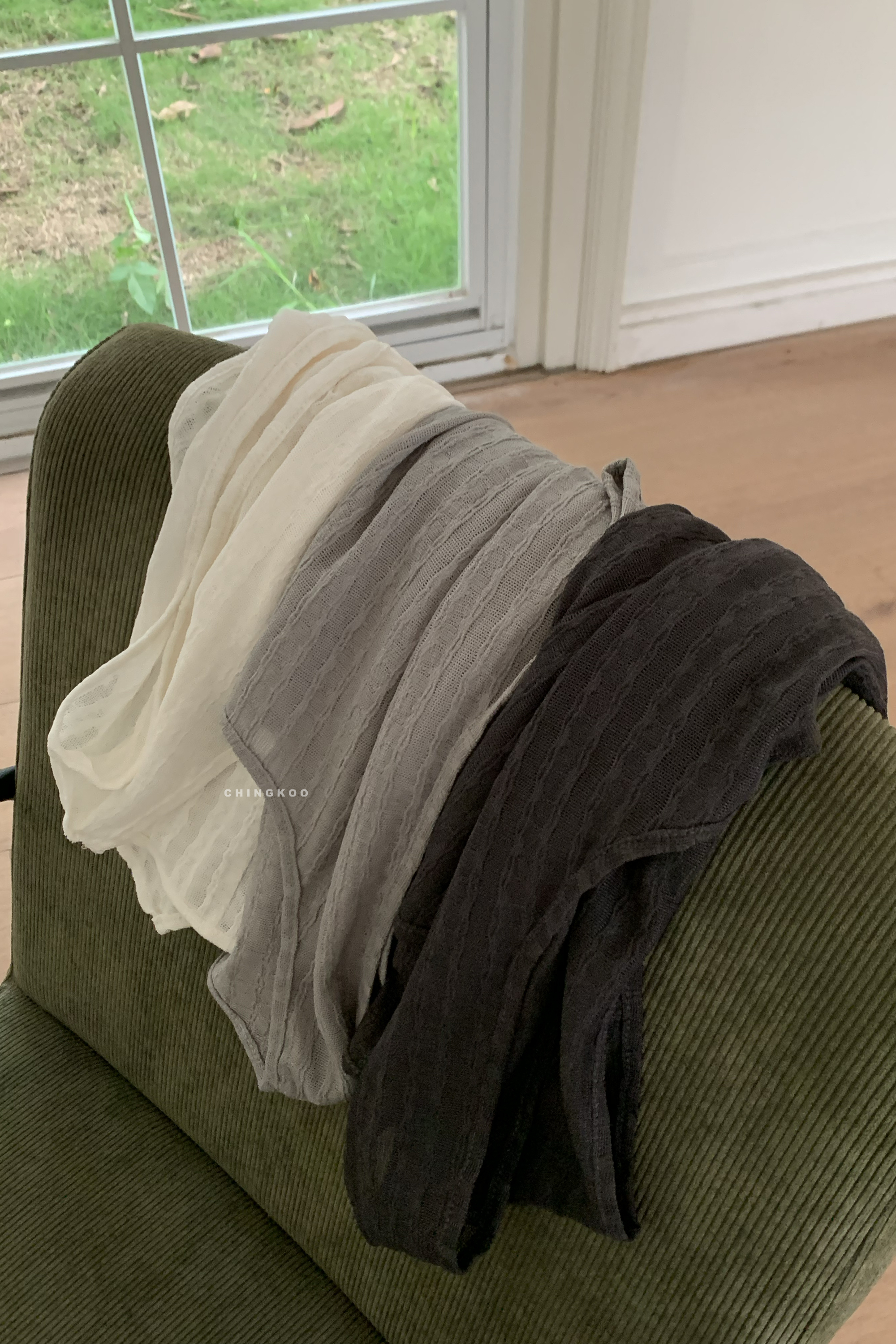 April｜不規則小紋理背心 3色