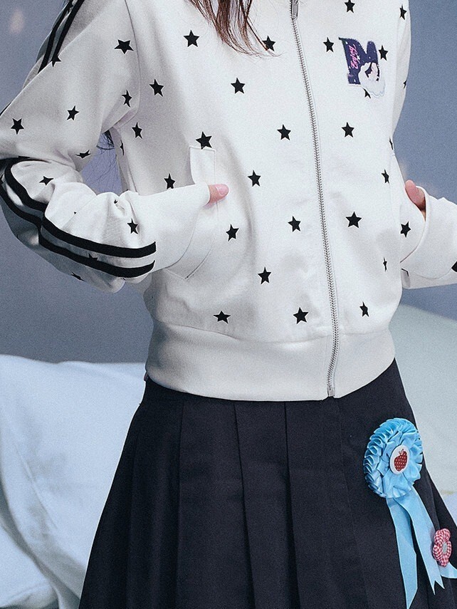 MEDM×Iria的信箱 背後Logo 雲朵立領 滿印星星 短版夾克 外套
