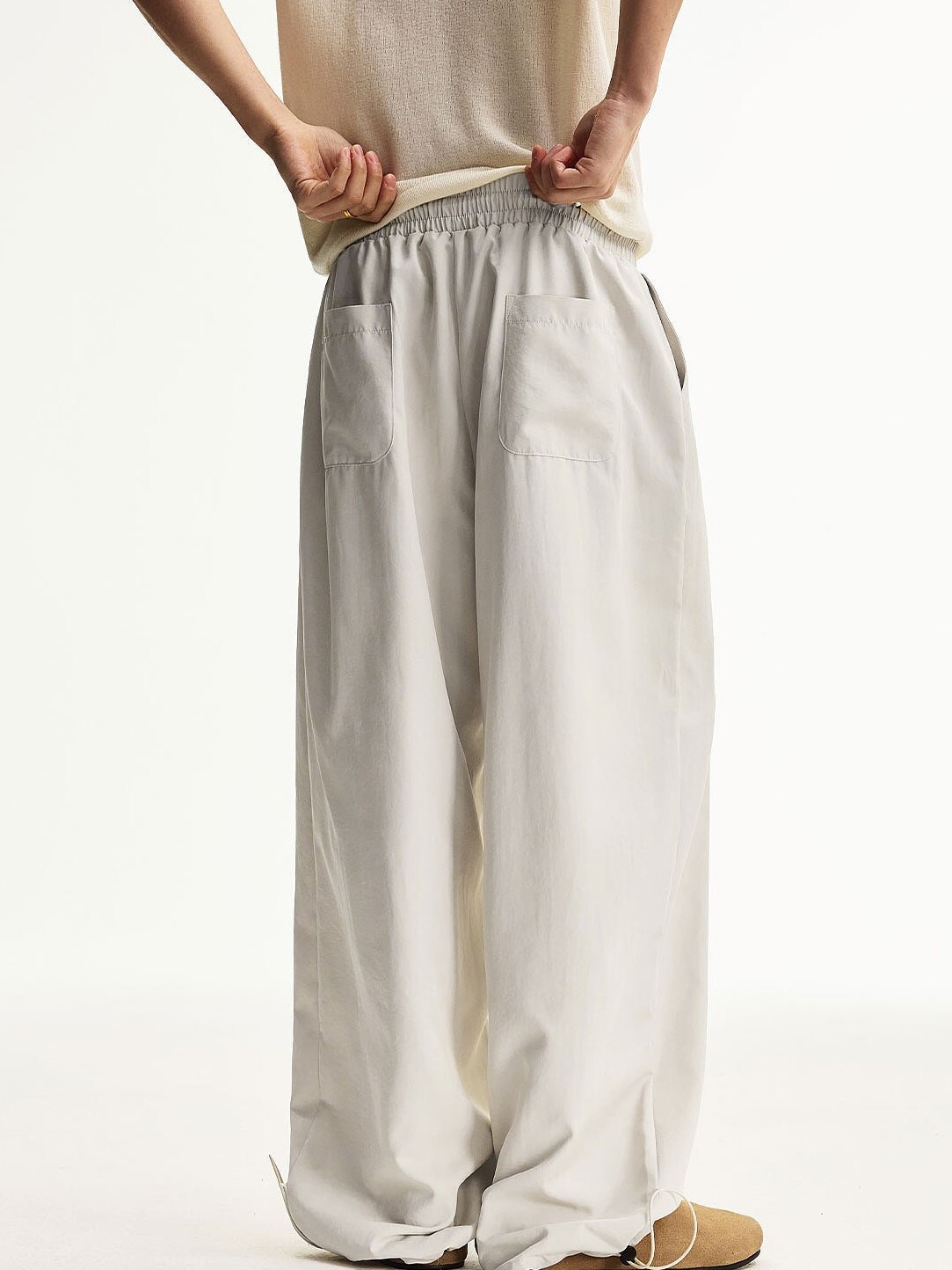 MEDM 口袋Logo 純色 簡約休閒 褲腳抽繩 直筒 傘兵褲 長褲