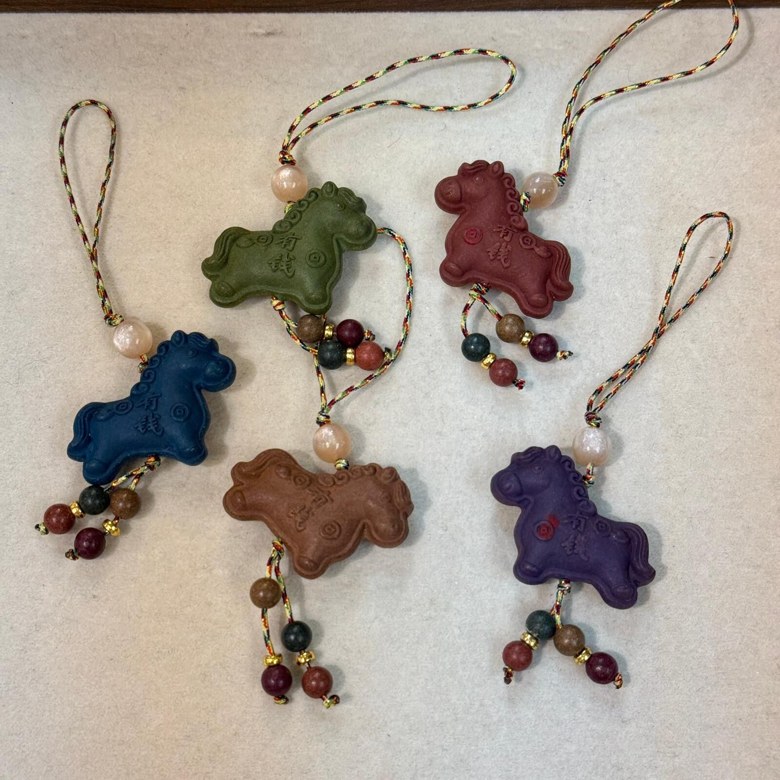 合香馬上有錢掛飾 (經師傅開光)