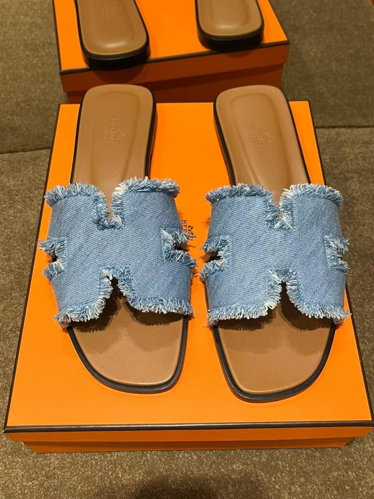 Oran sandal bleu clair （可預訂size）