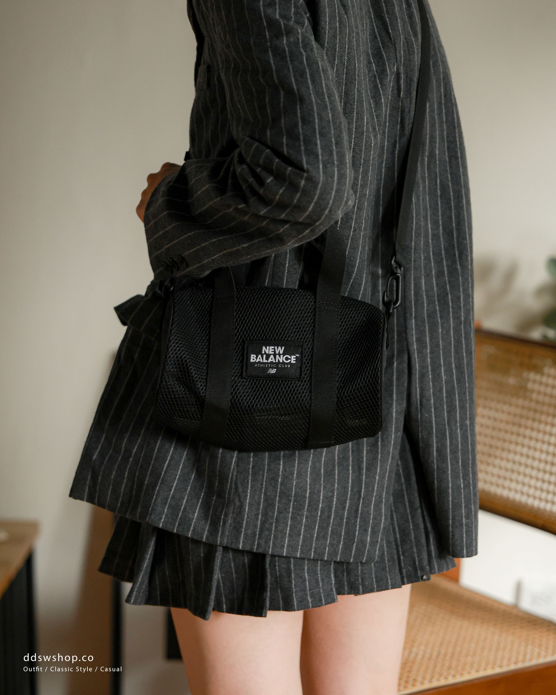 "現貨" New Balance 韓國限定款 Duffle bag 網格斜背小包