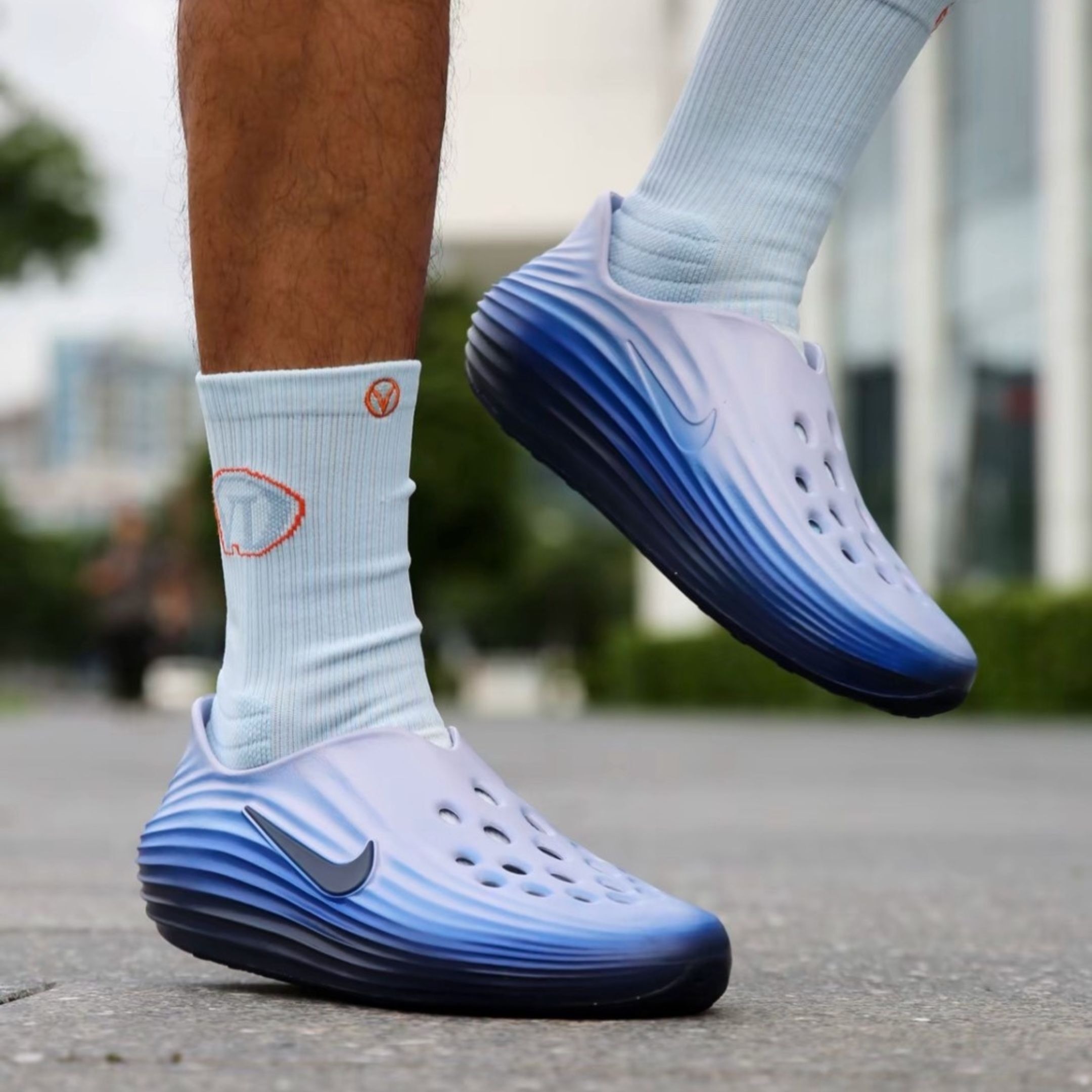 【逢甲 FUZZY】Nike ReactX Rejuven8 防水 拖鞋 漸層藍 IB6366-400