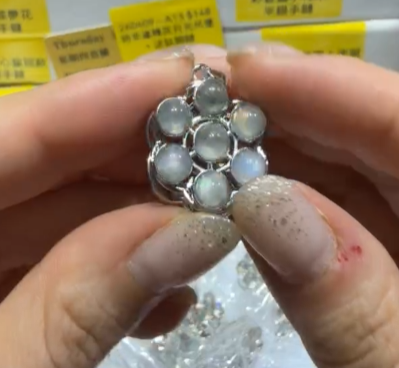 260409 - A13 時來運轉灰月光吊墜 + 送鈦鋼鏈