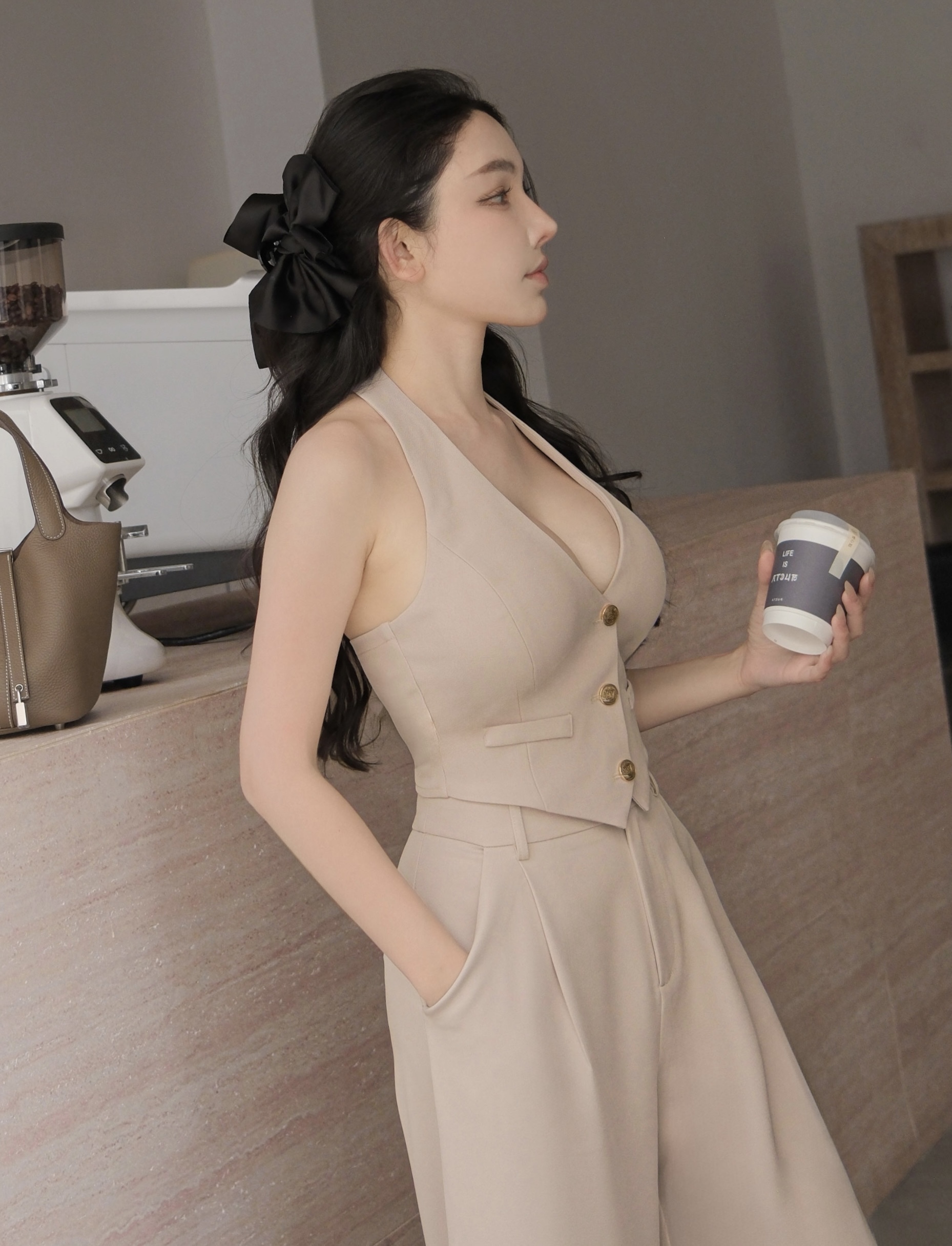 訂製-柔霧簡約掛脖削肩背心