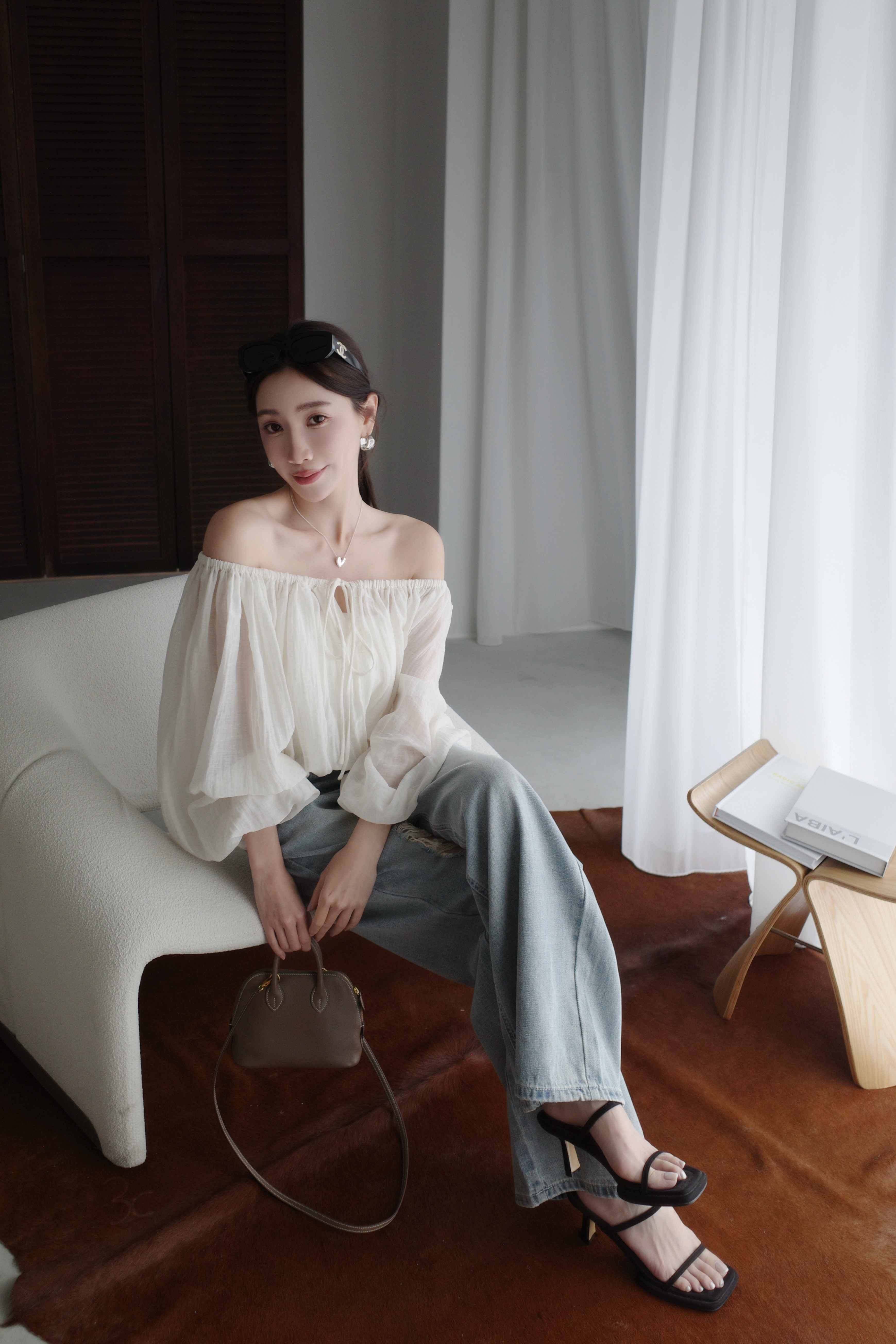 (預購)#AN83 亞麻澎袖上衣(黑/白)