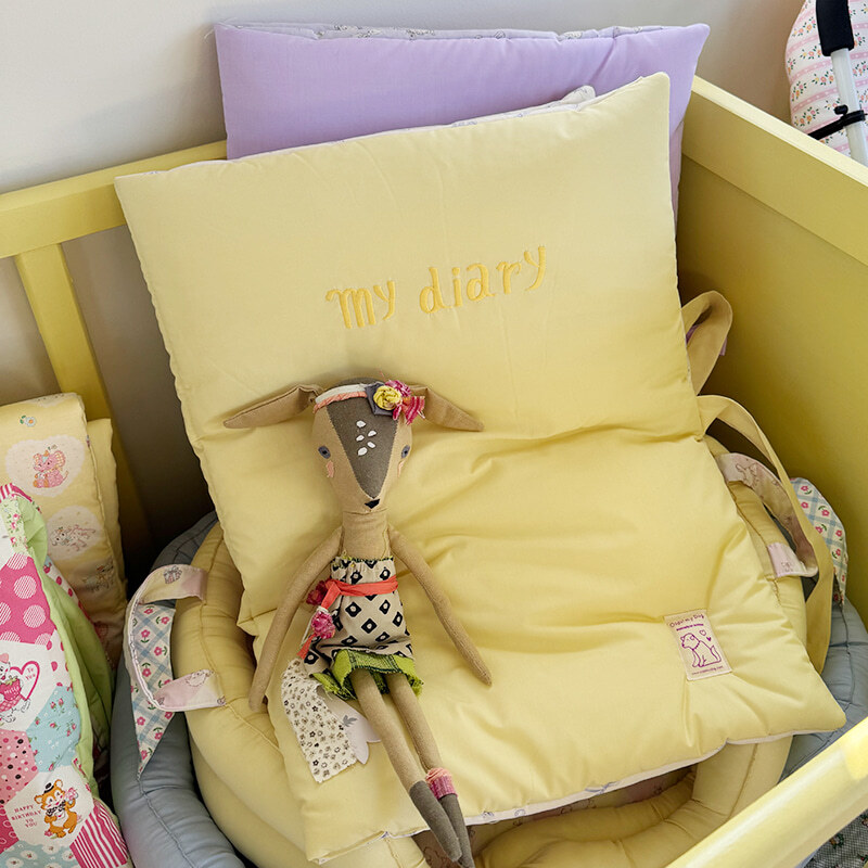 OOPS!｜外出折疊墊- My Diary 黃色/紫色 (可客製化姓名）