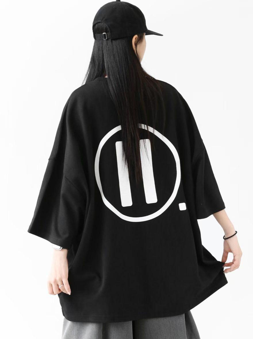 英文字圖案短袖Tee UNSTANDARD-152T